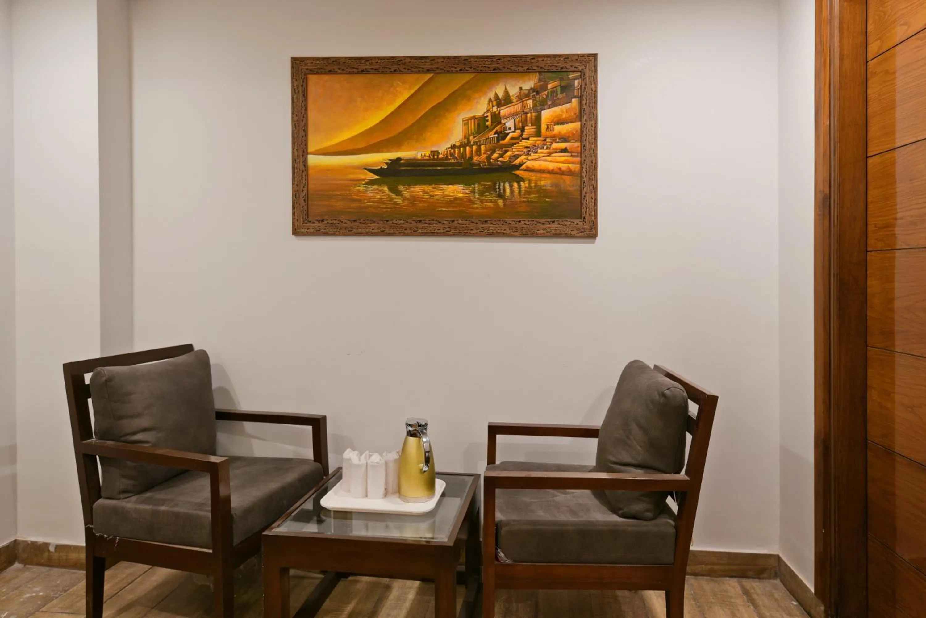 Restaurant/places to eat, Seating Area in Staybook Hotel Nitya Maharani, Free Airport Pickup