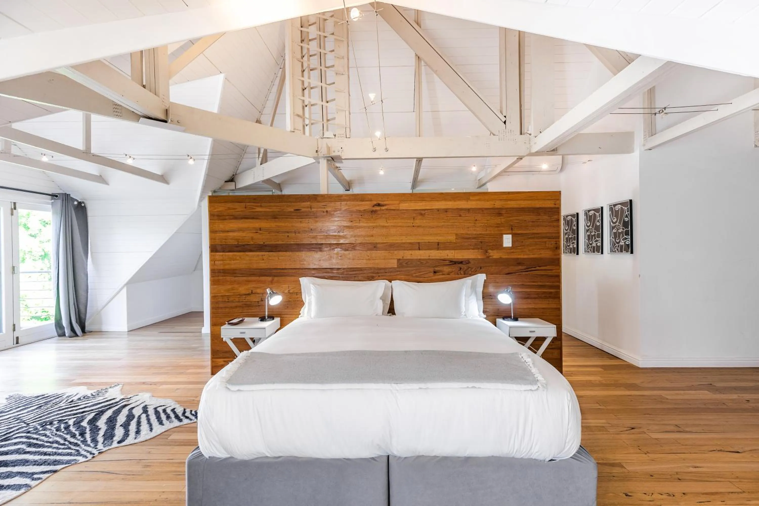 Bed in De Haas Living @ Die Laan 40