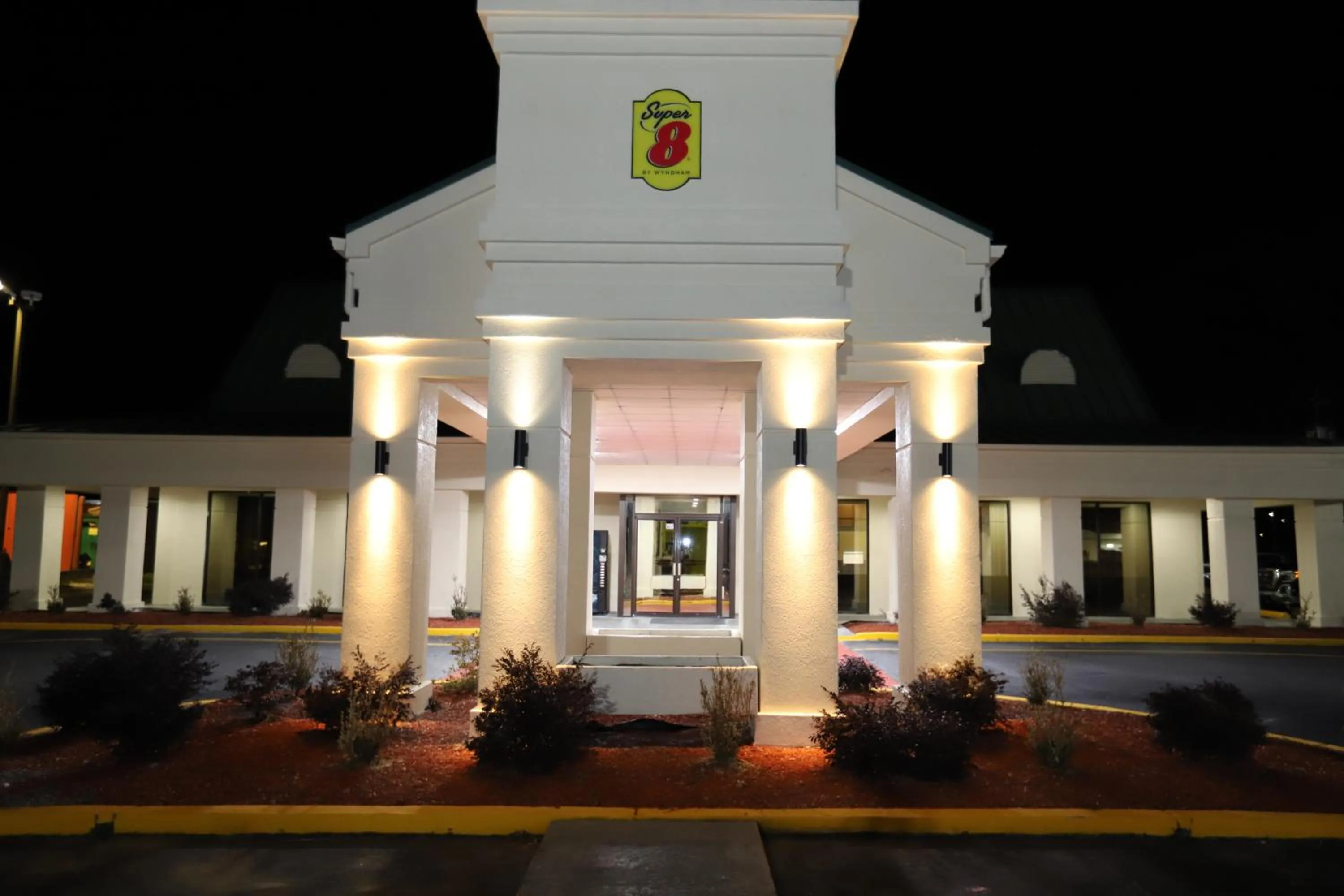 Property building in Travelodge by Wyndham Florence