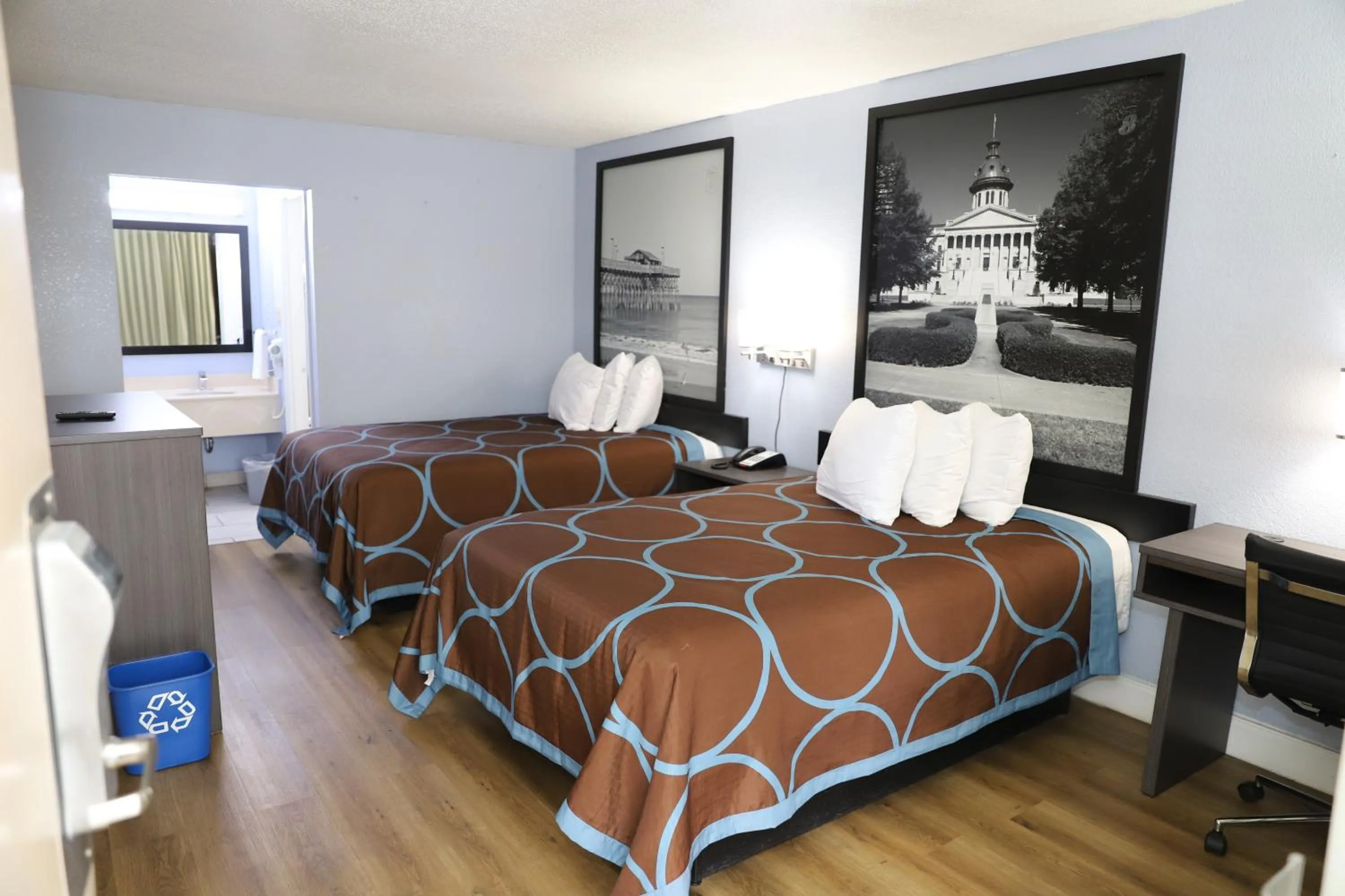 Bed in Travelodge by Wyndham Florence