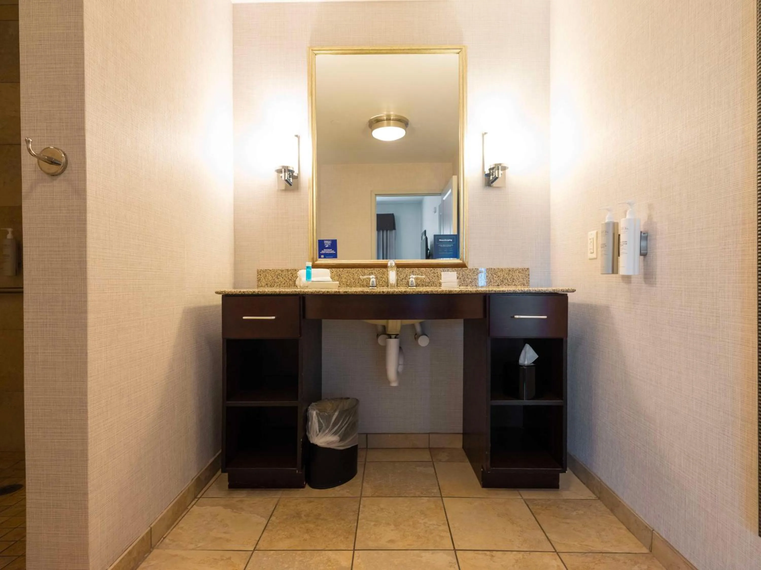 Bathroom in Homewood Suites by Hilton Joplin