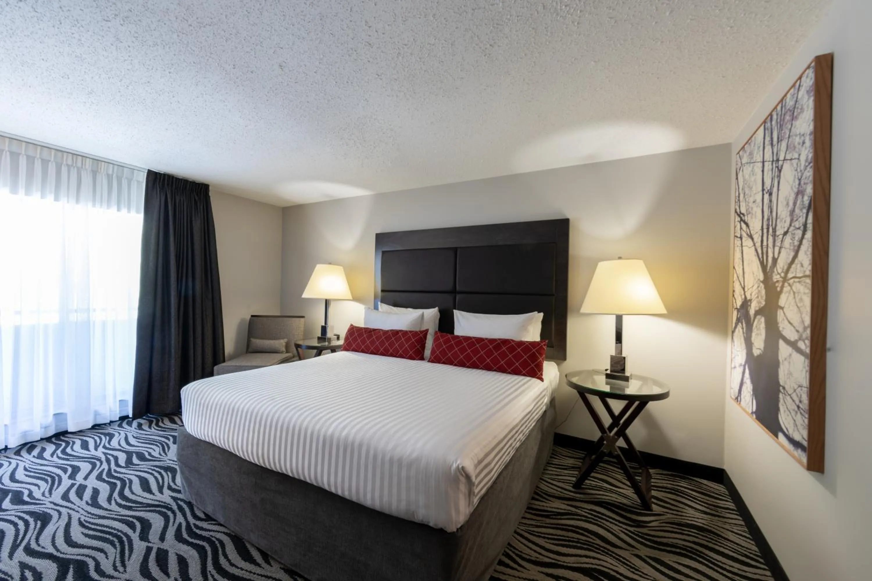 Bedroom, Bed in SureStay Hotel by Best Western Castlegar