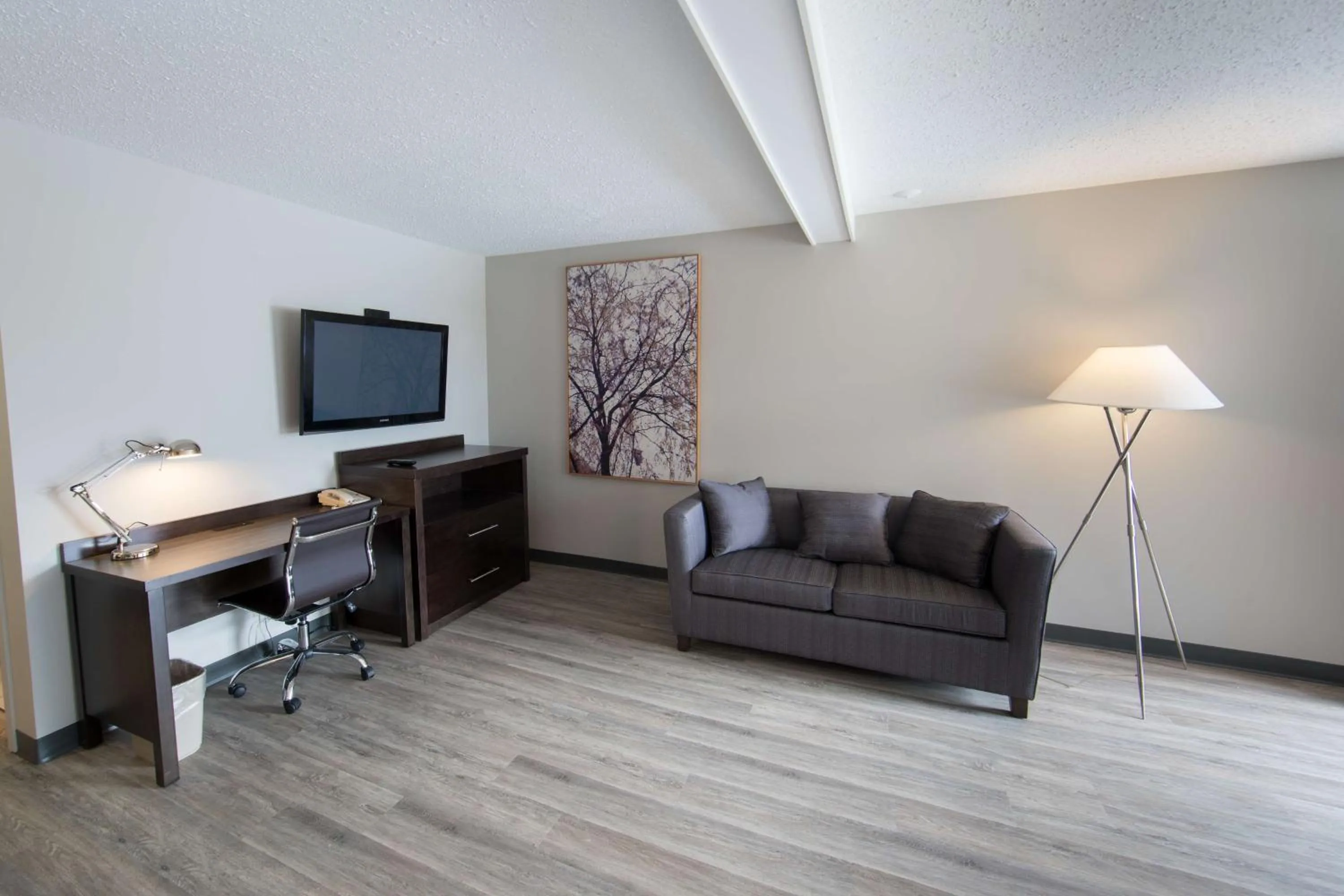 Photo of the whole room in SureStay Hotel by Best Western Castlegar