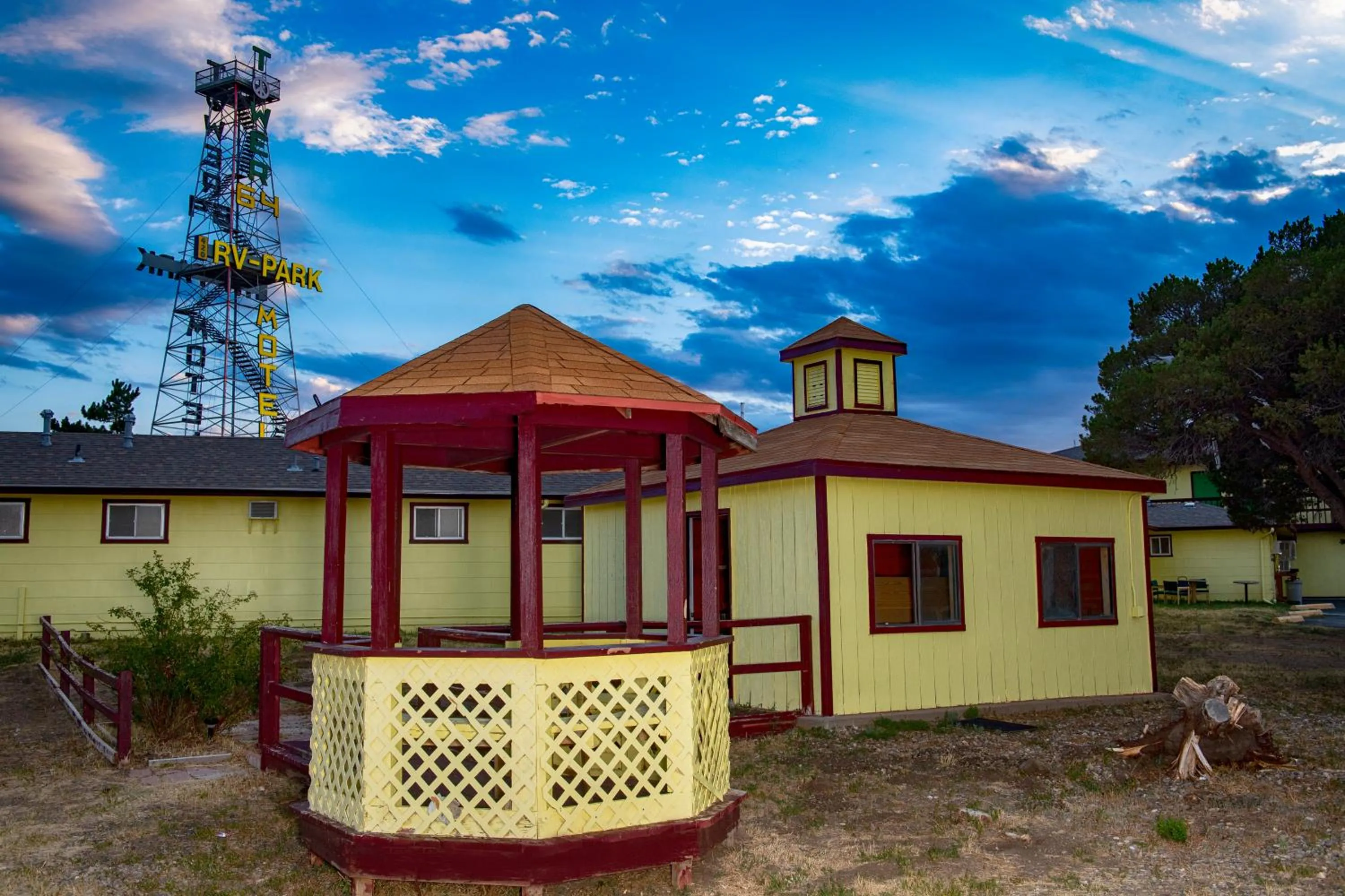 Property building in Tower 64 Motel & RV