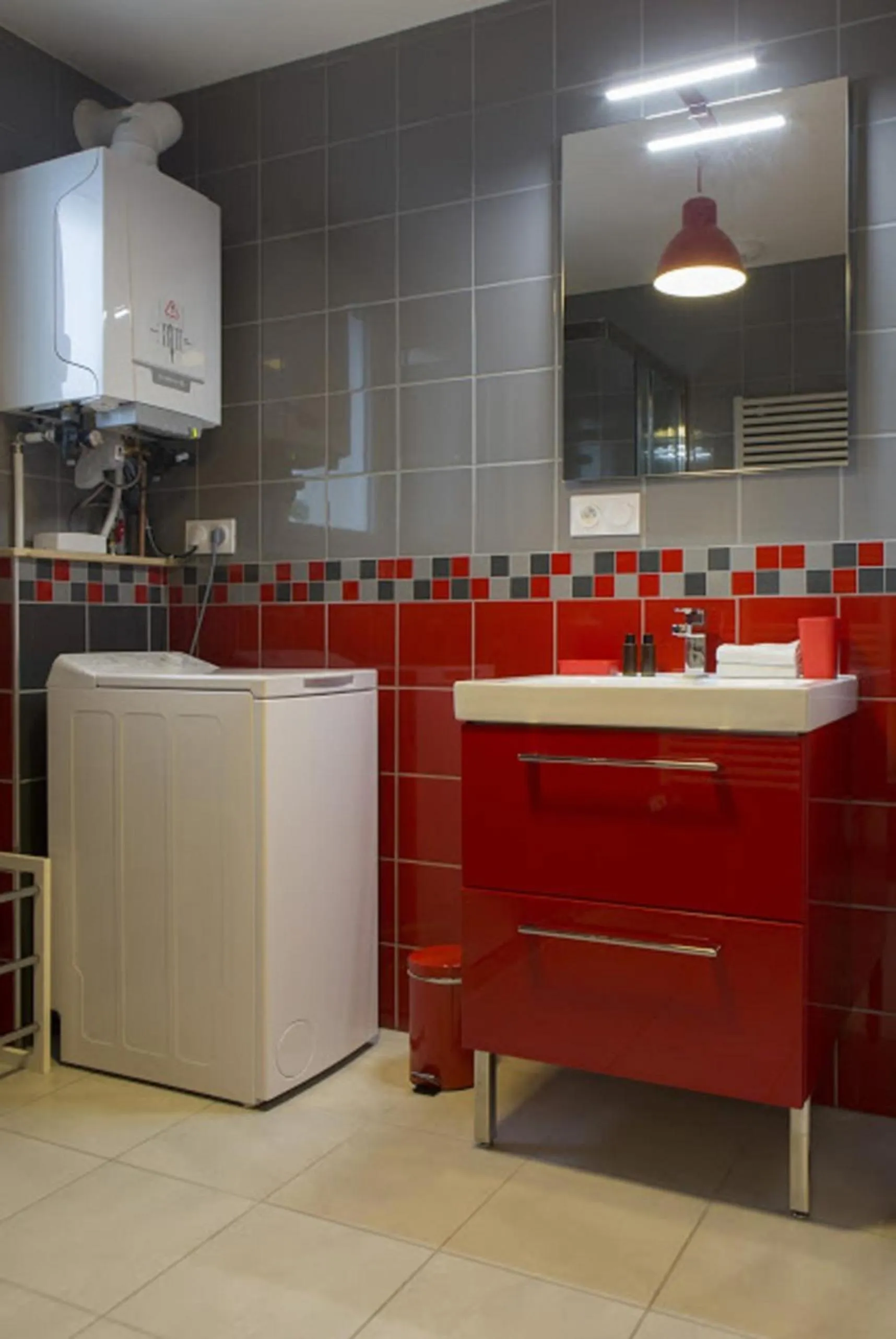 Bathroom in Gîtes de l'Orée du Bois - Boussières