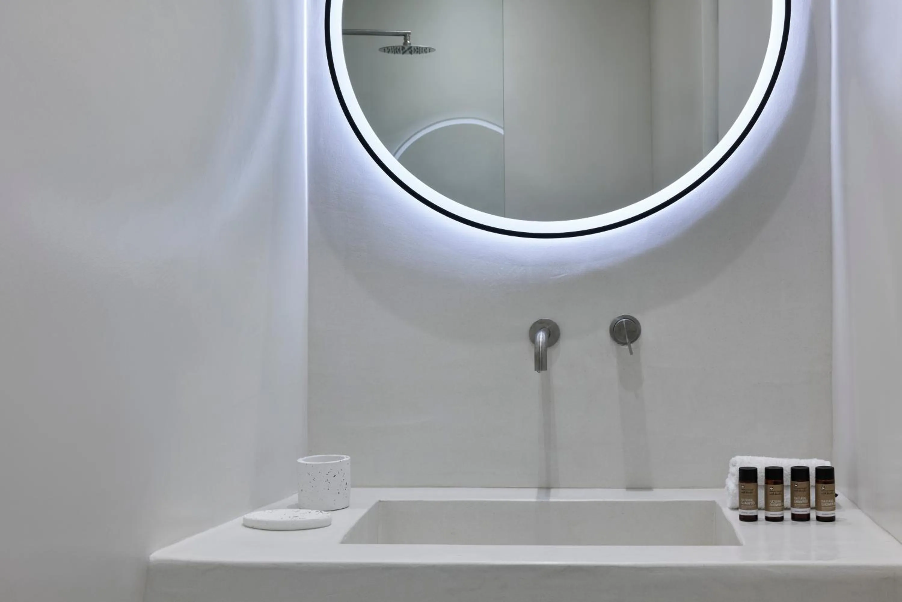 Bathroom in Old Castle Oia