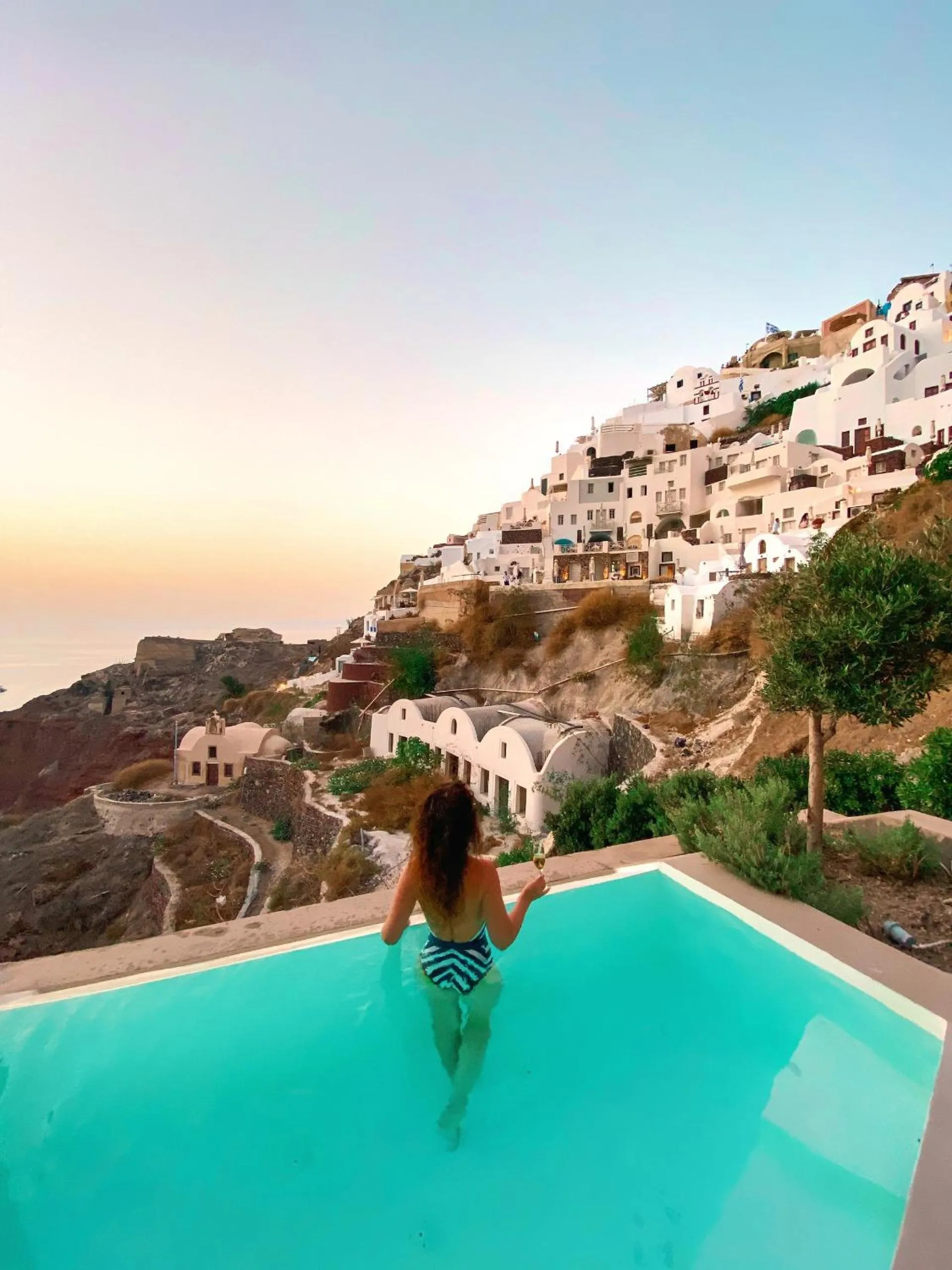 Pool view in Old Castle Oia