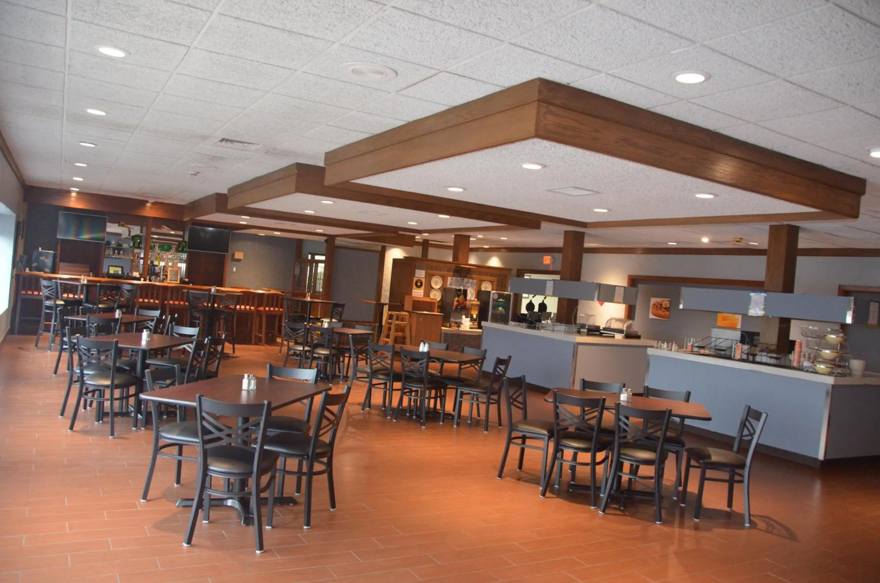 Dining area in Quality Inn Perrysburg - Toledo South