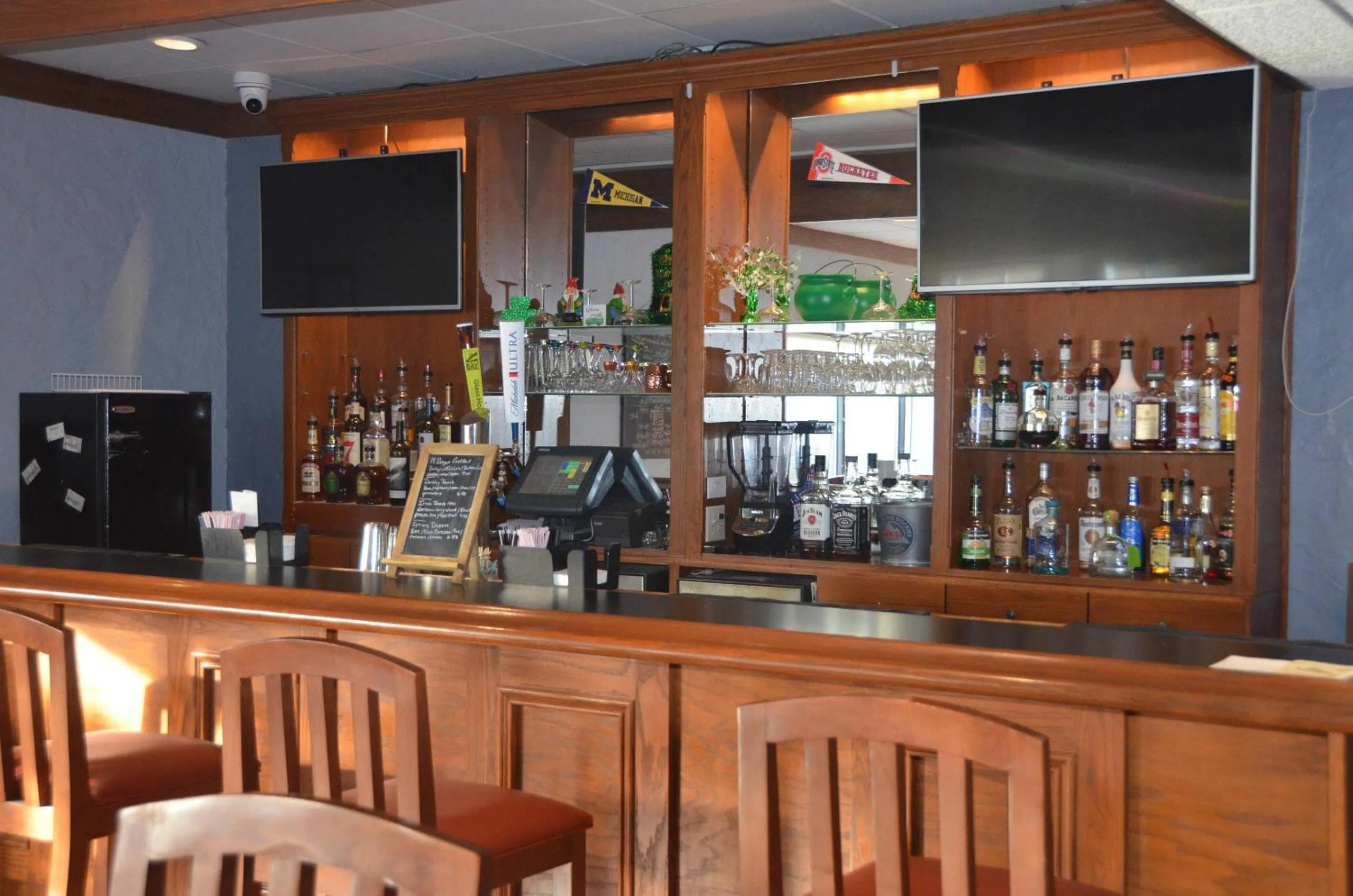 Lounge or bar in Quality Inn Perrysburg - Toledo South
