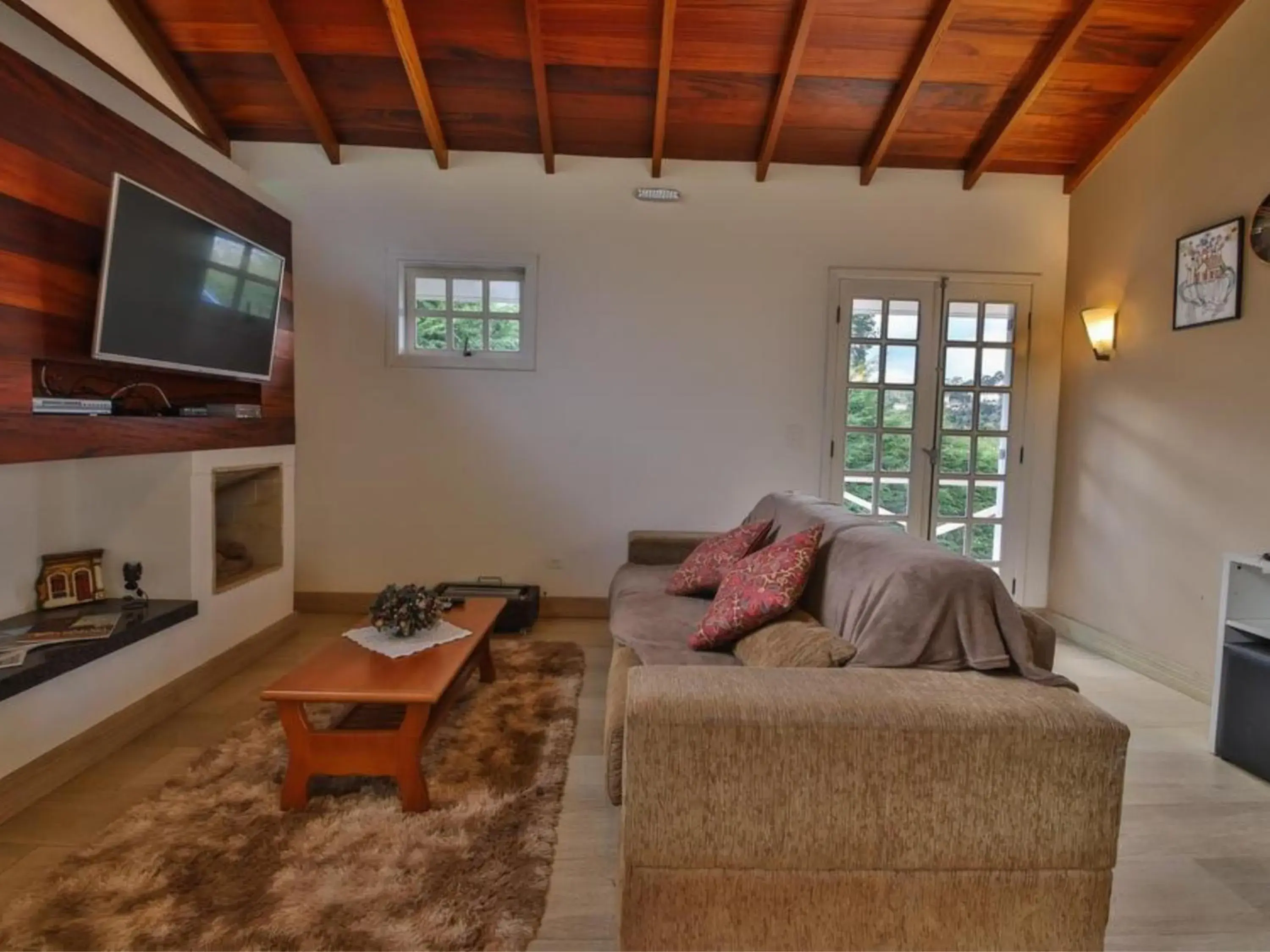 Three-Bedroom Chalet in Caminho das Pedras Pousada de Charme Three-Bedroom Chalet in Caminho das Pedras Pousada de Charme