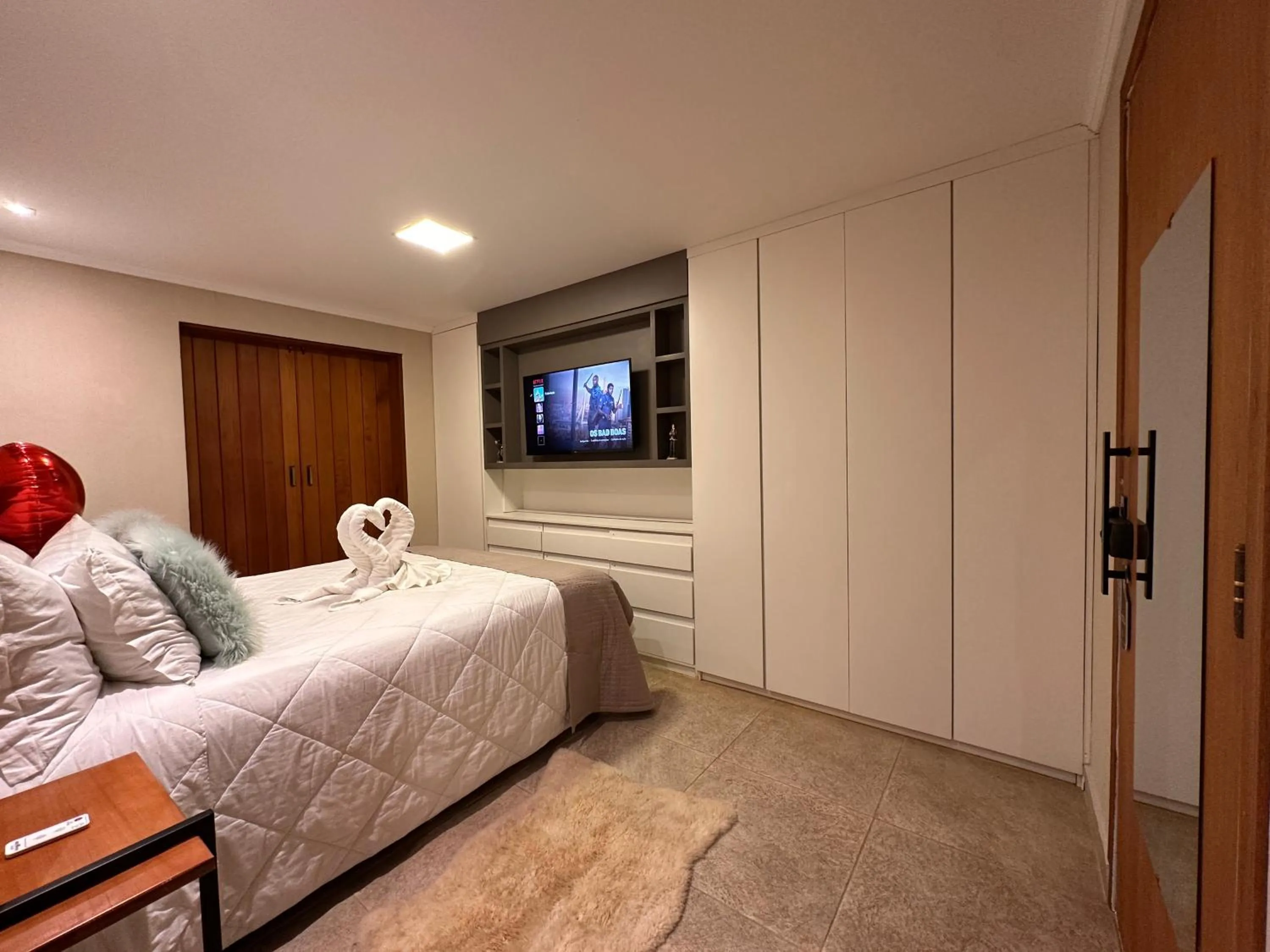 TV and multimedia, Bed in Caminho das Pedras Pousada de Charme