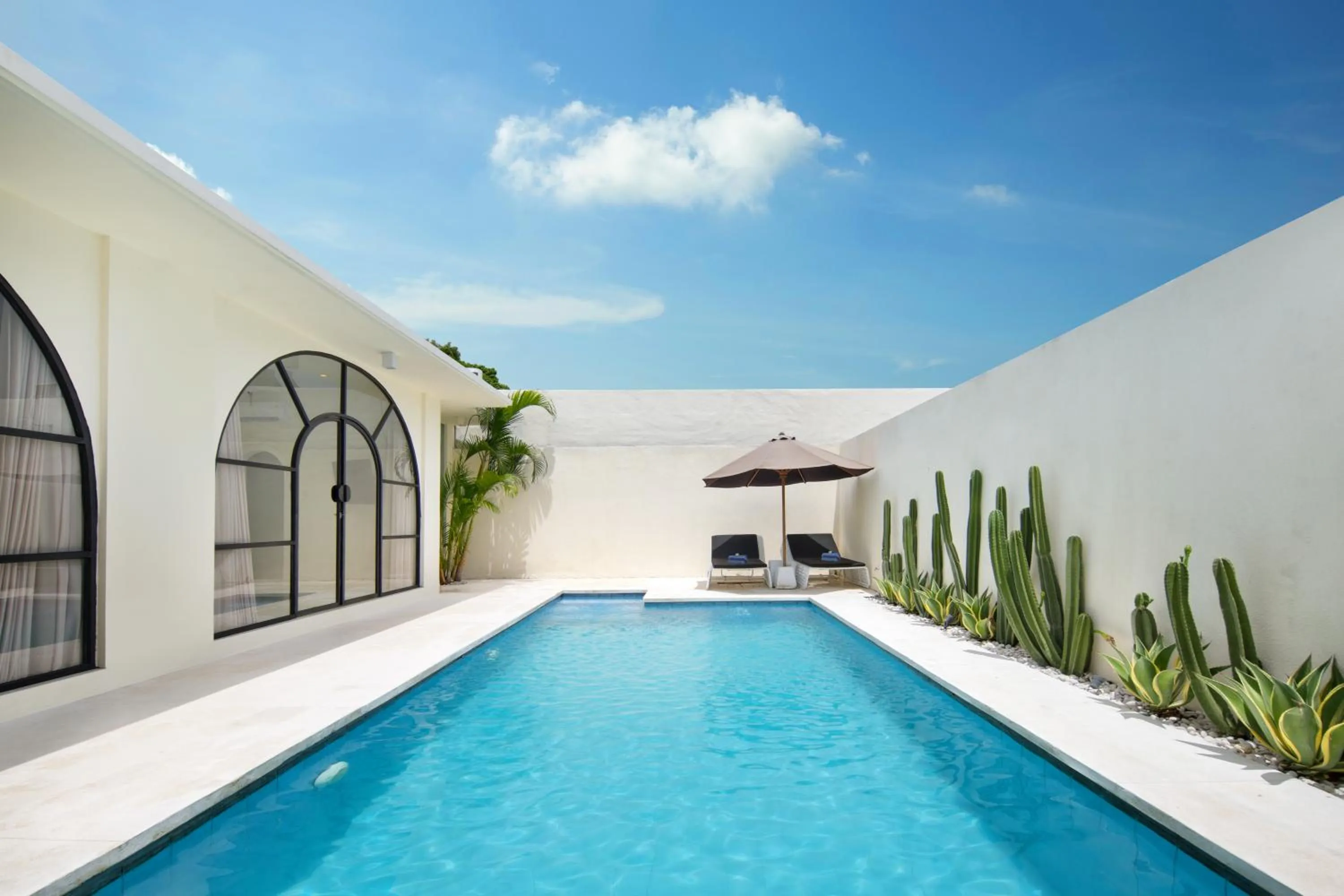 Day in The Grand Daha Luxury Villas