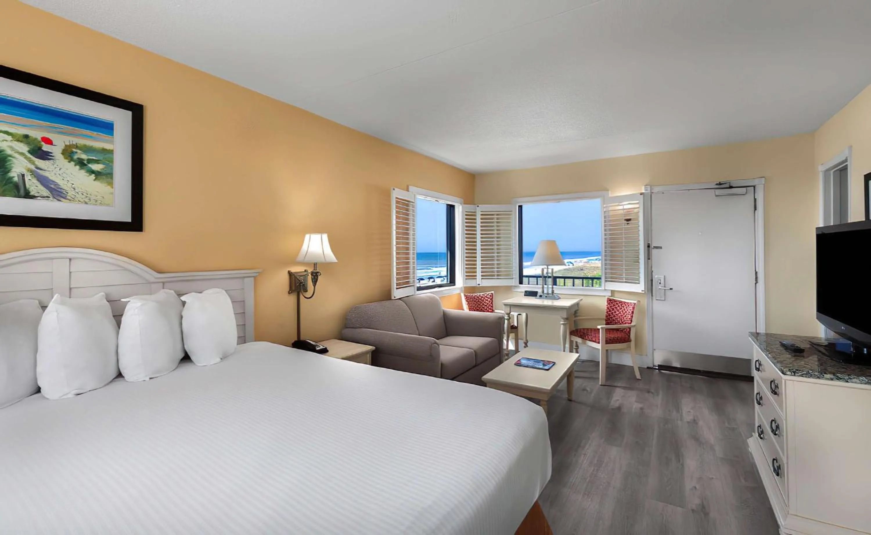 Bedroom, Bed in Best Western Ocean Sands Beach Resort