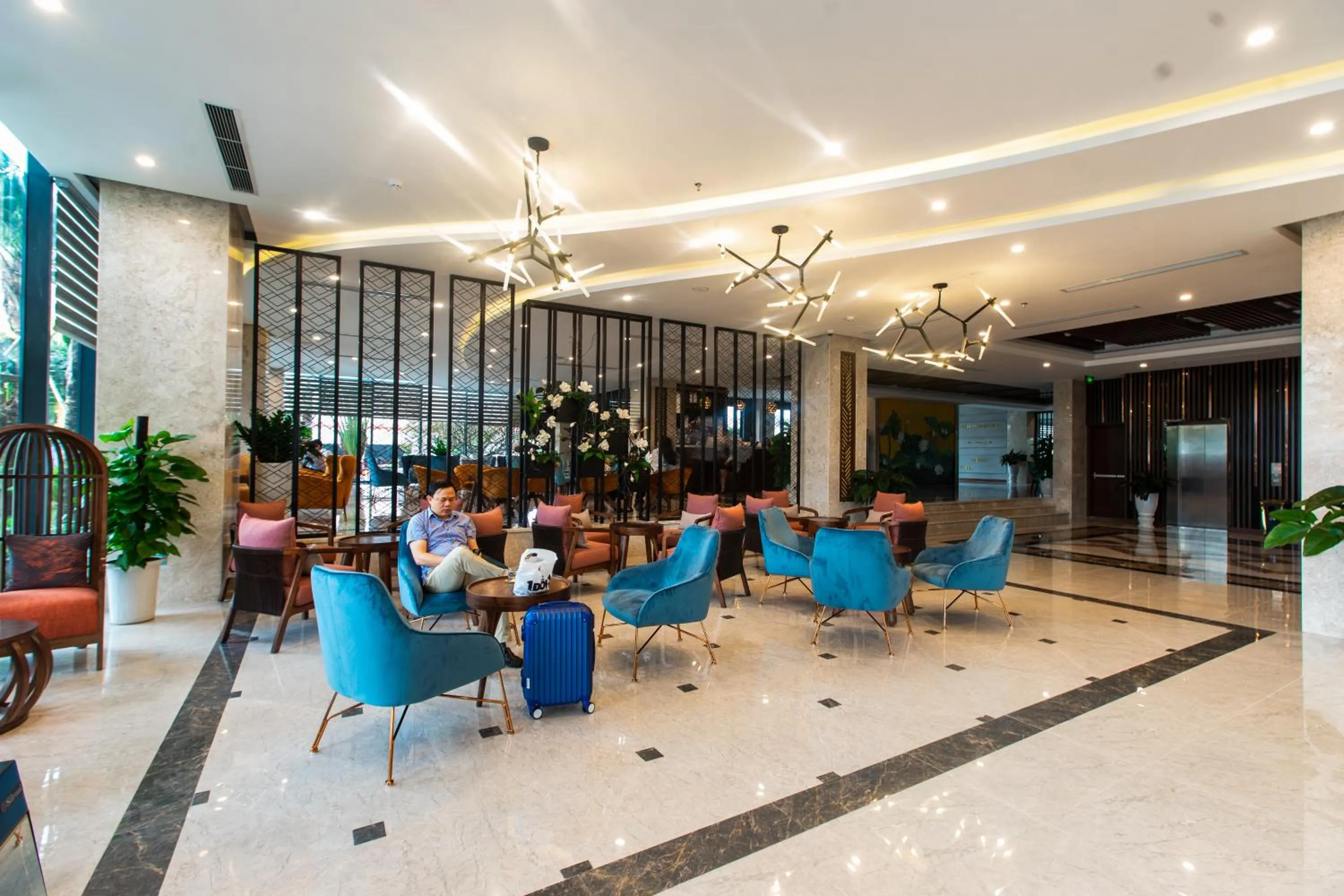 Restaurant/places to eat in Eagle Hotel