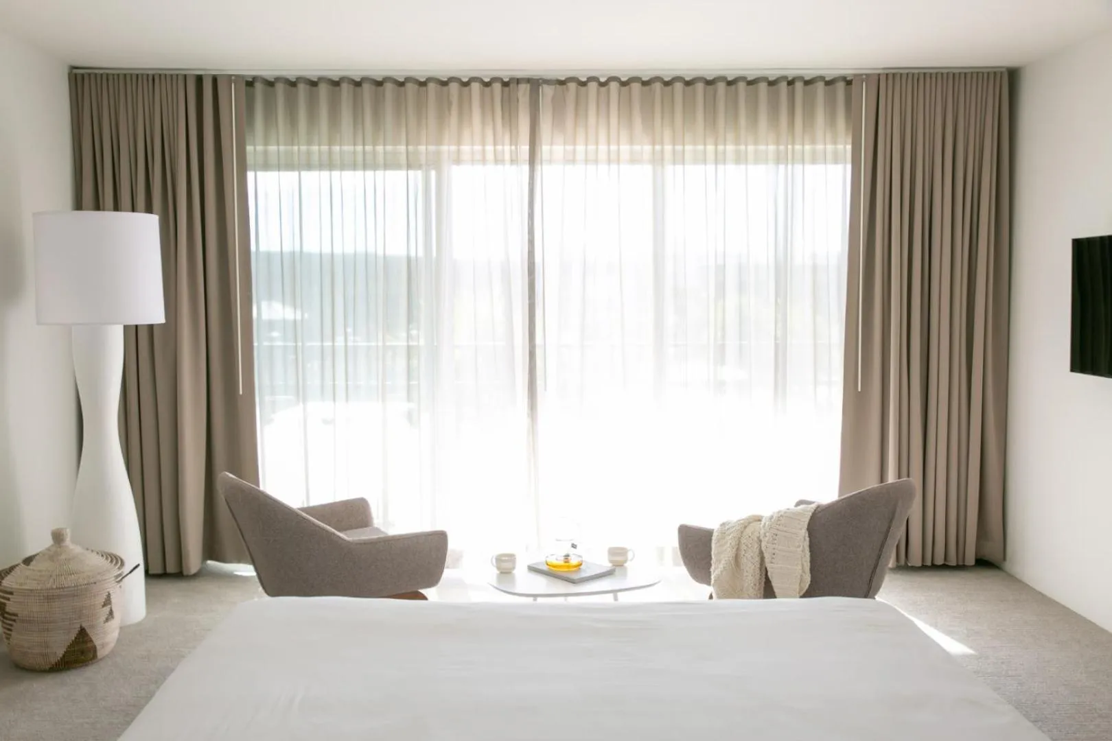 Seating area, Bed in CIVANA Wellness Resort & Spa