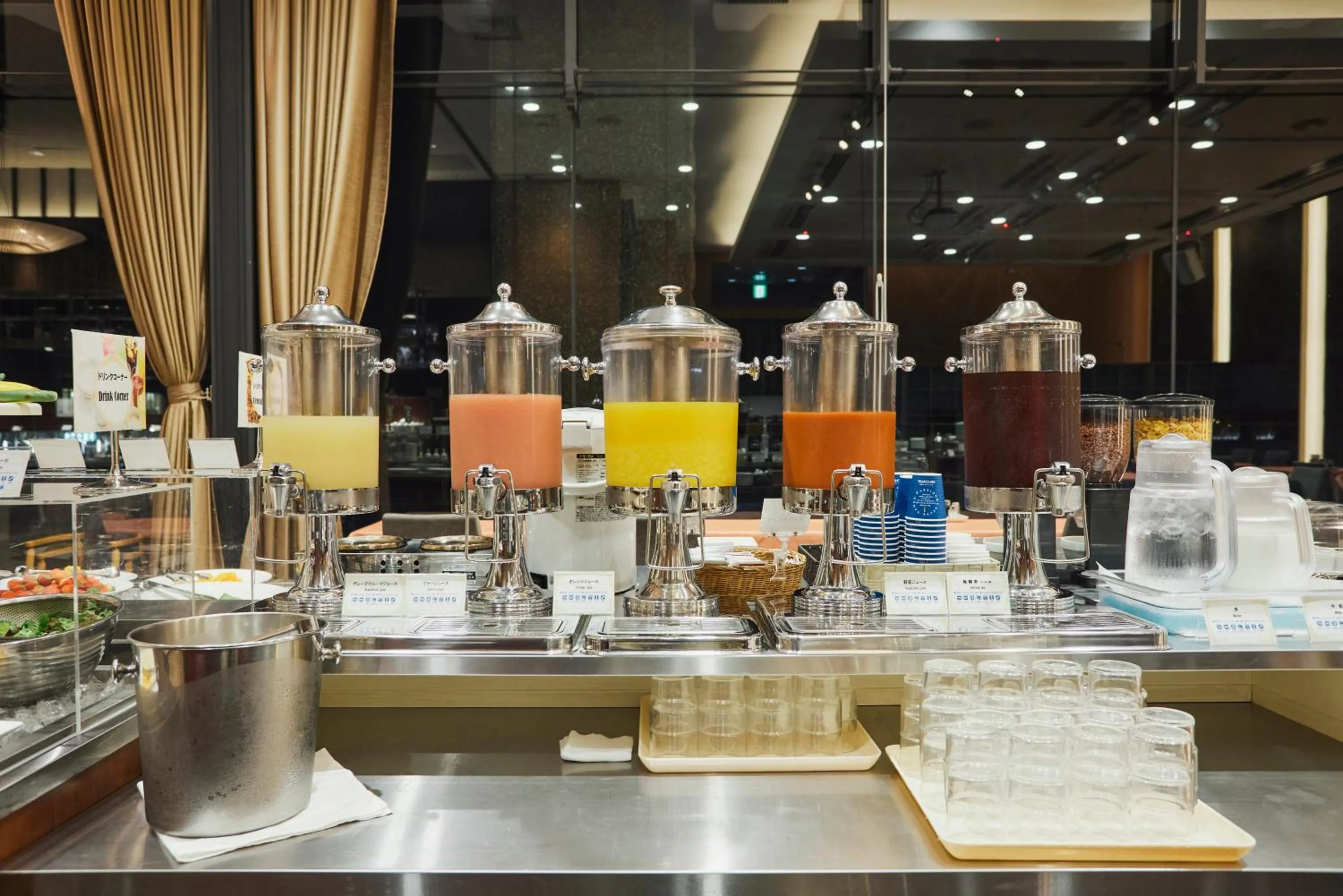 Food and drinks in Solaria Nishitetsu Hotel Kagoshima