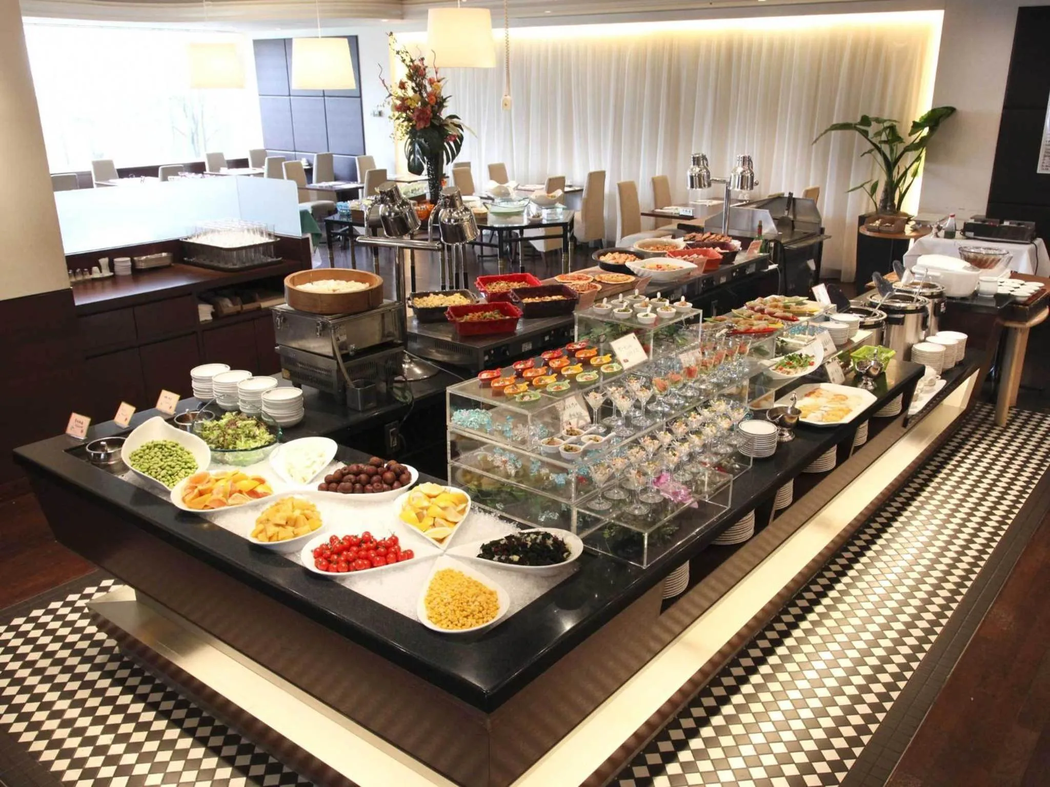 Restaurant/places to eat in Rembrandt Hotel Oita