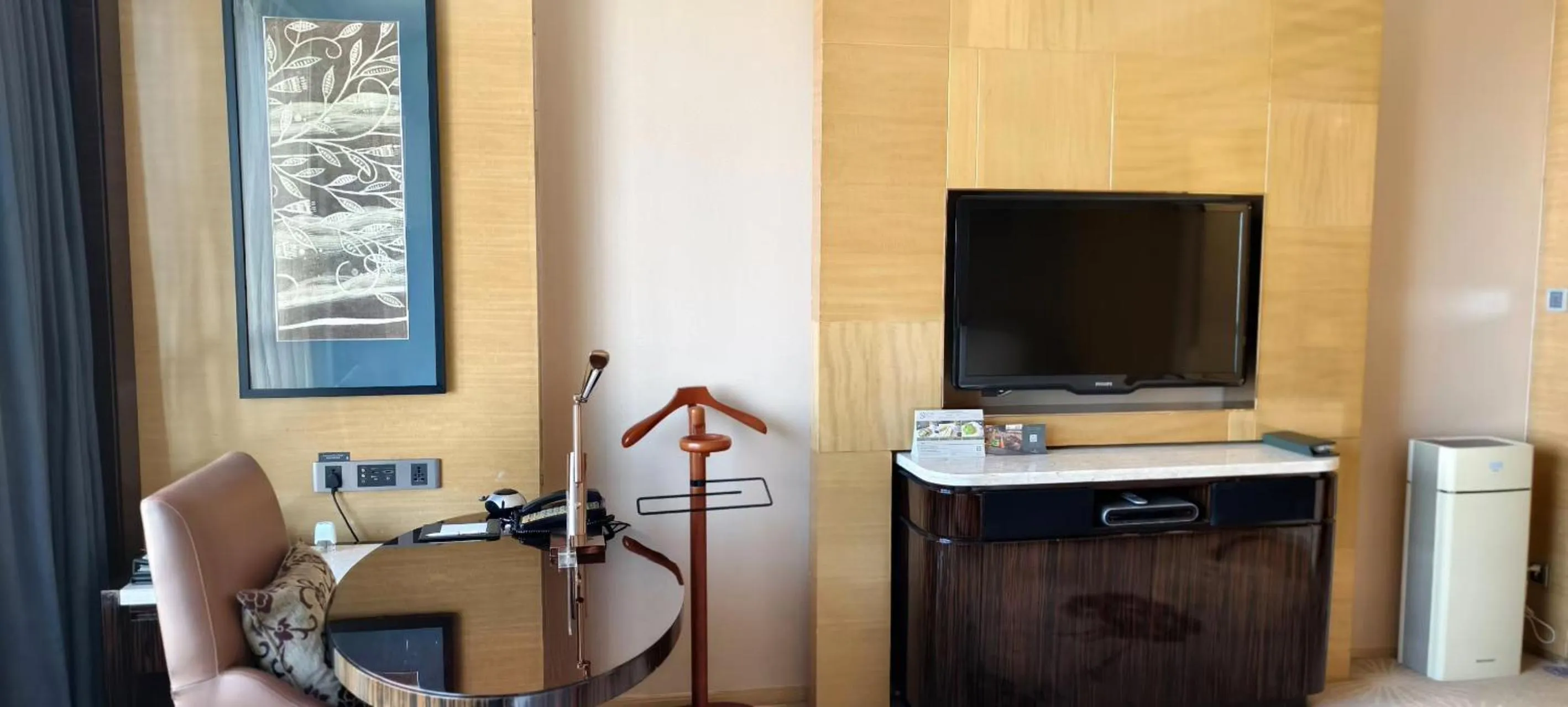 TV and multimedia in InterContinental Shijiazhuang by IHG