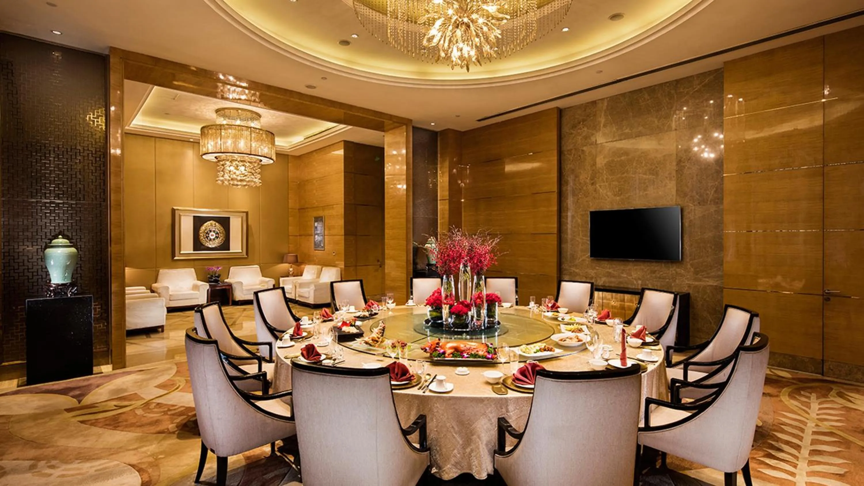 Restaurant/places to eat in InterContinental Shijiazhuang by IHG