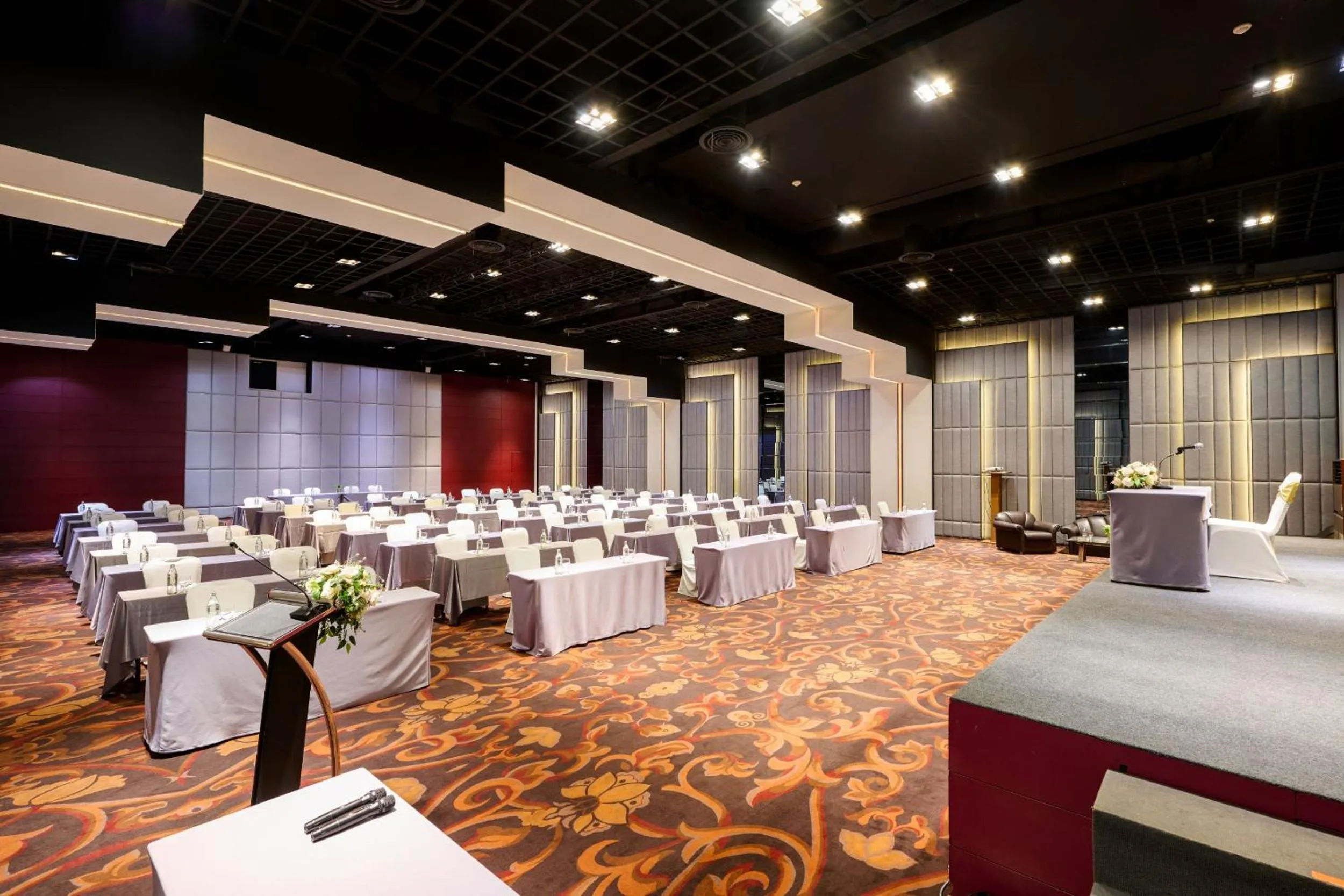 Meeting/conference room in TK Palace Hotel & Convention Bangkok