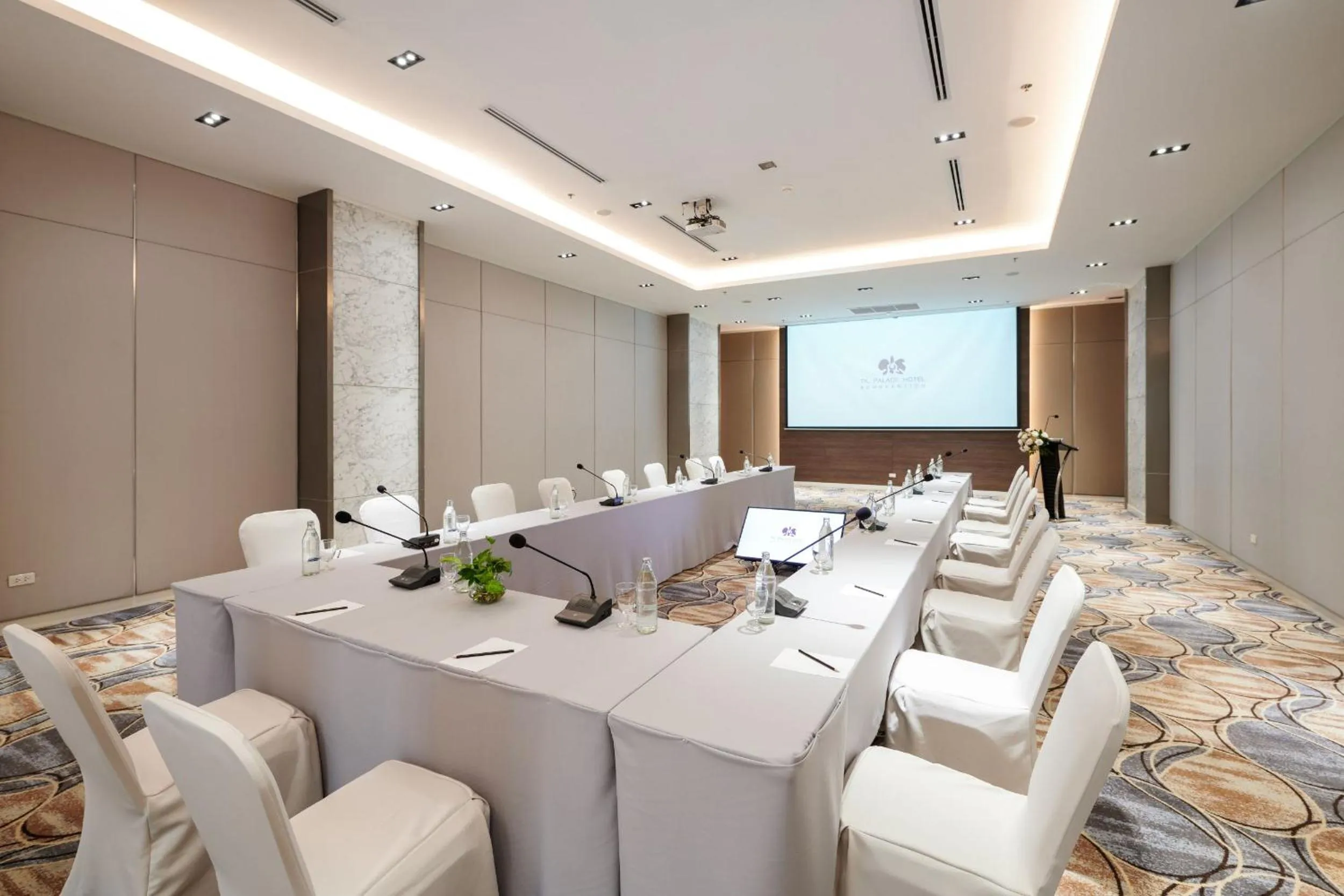 Meeting/conference room in TK Palace Hotel & Convention Bangkok