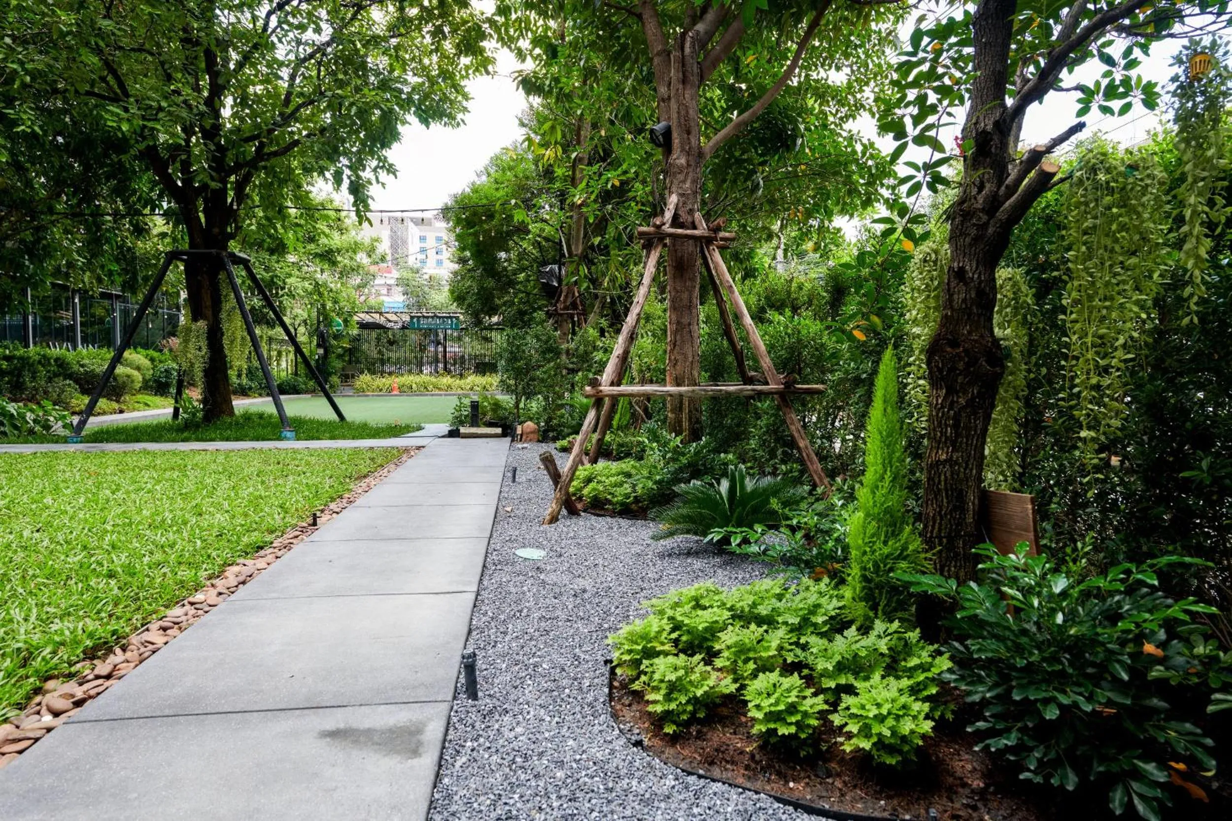 Garden in TK Palace Hotel & Convention Bangkok
