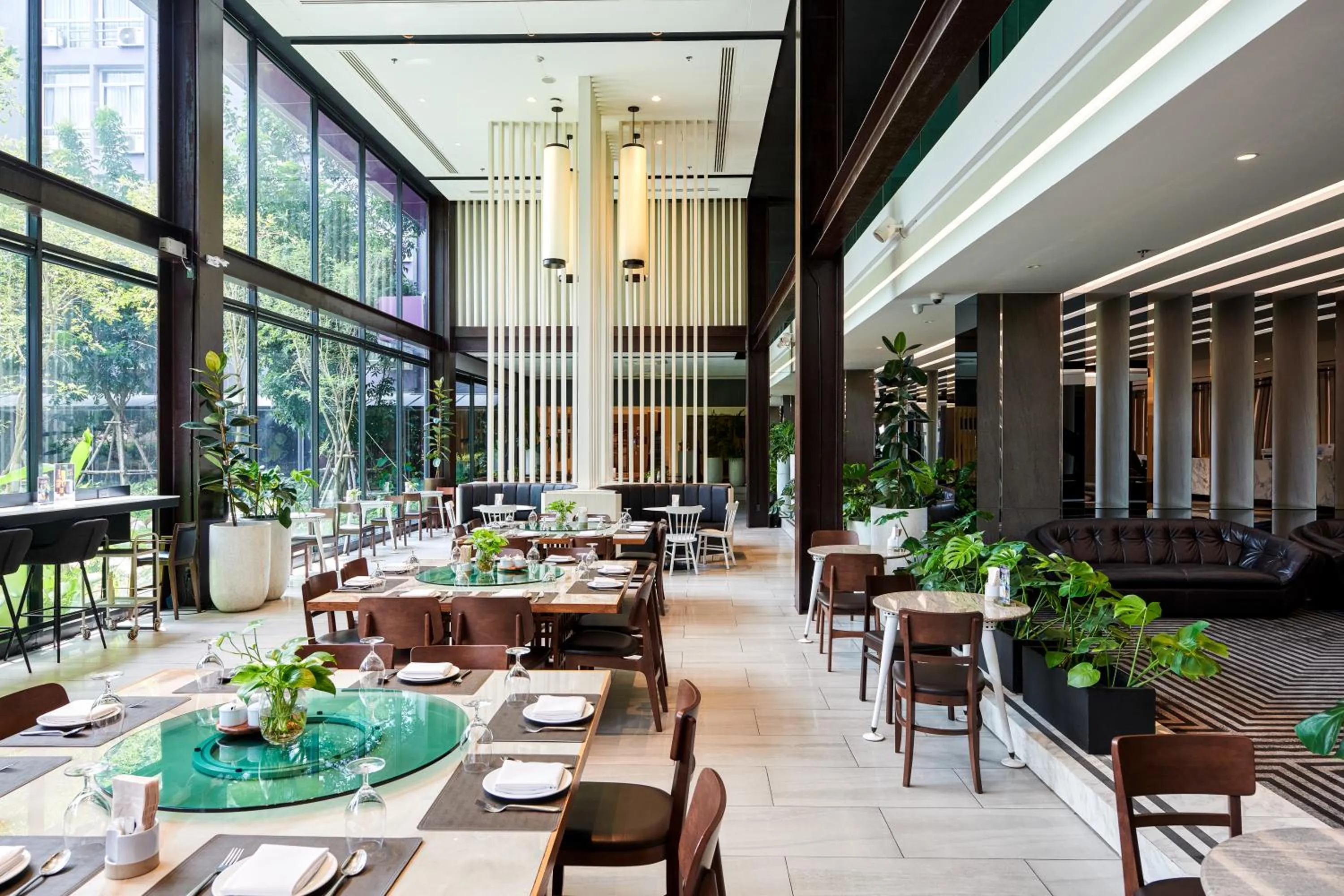 Restaurant/places to eat in TK Palace Hotel & Convention Bangkok