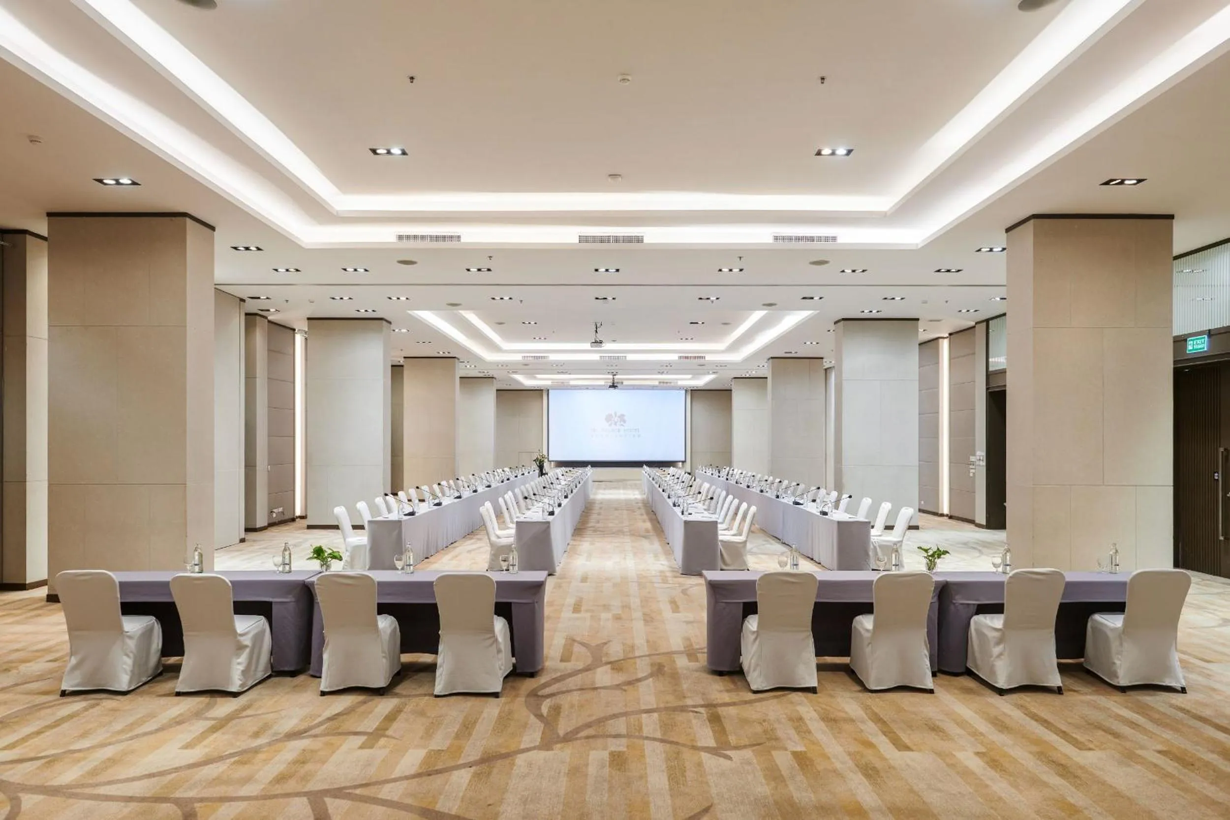 Meeting/conference room in TK Palace Hotel & Convention Bangkok