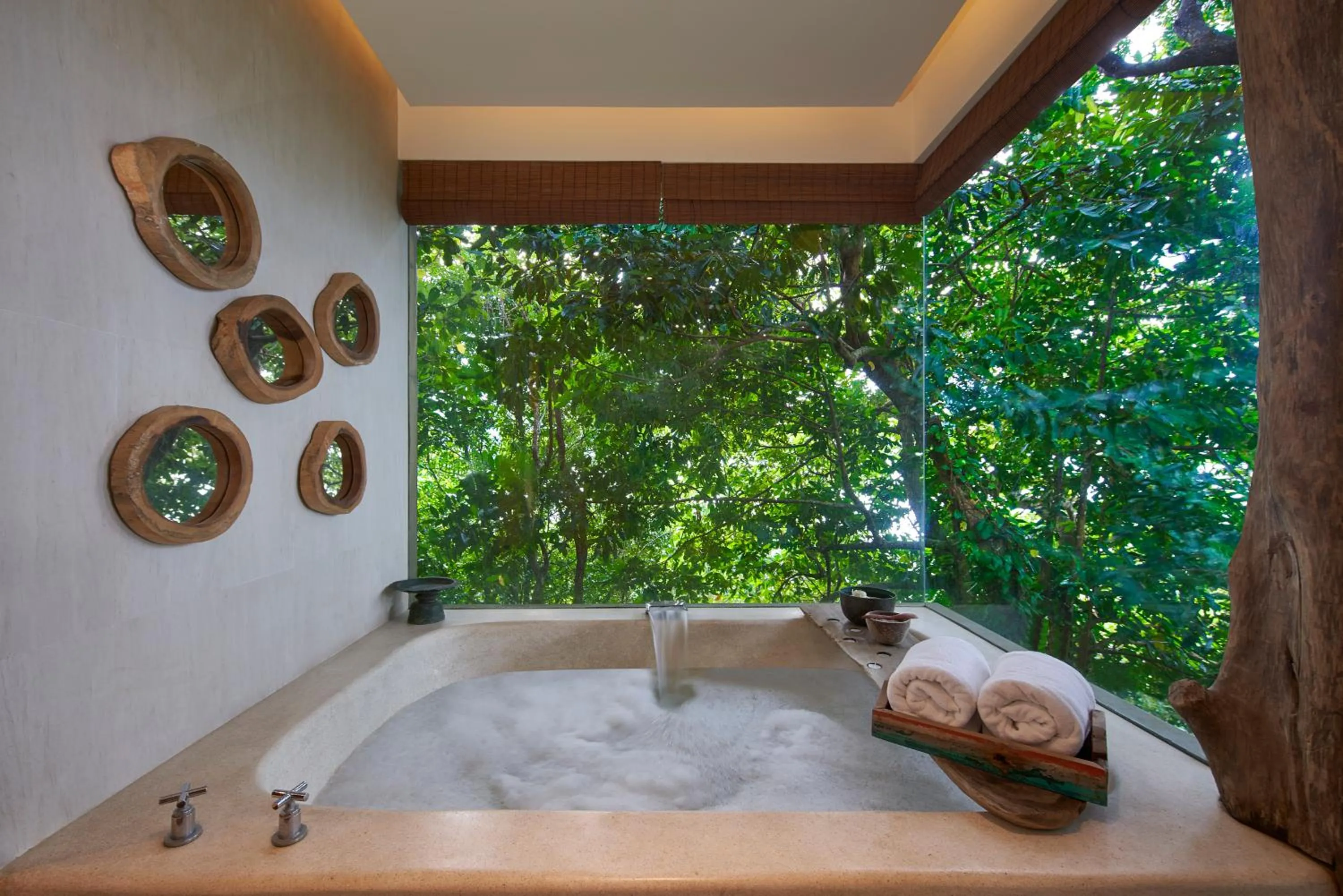 Bath in Song Saa Private Island