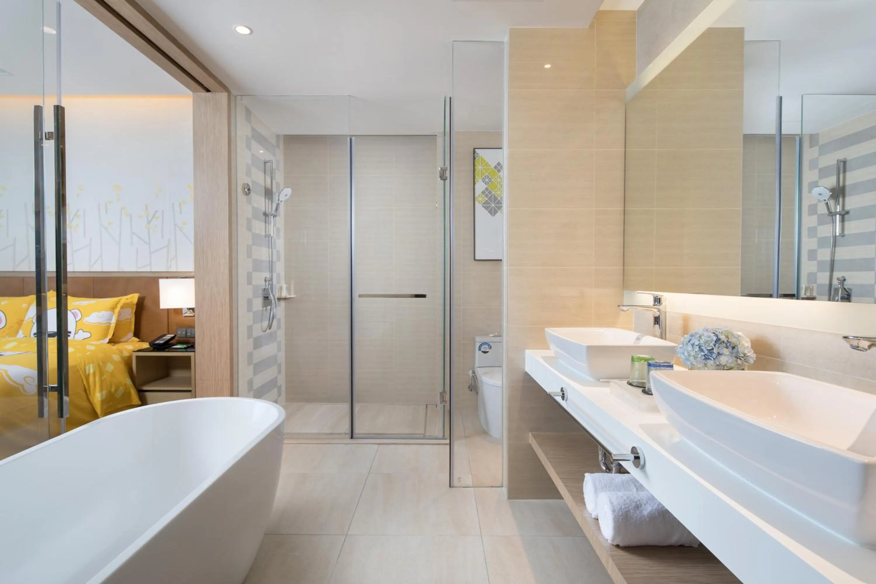 Photo of the whole room in Holiday Inn Shaoguan Downtown by IHG