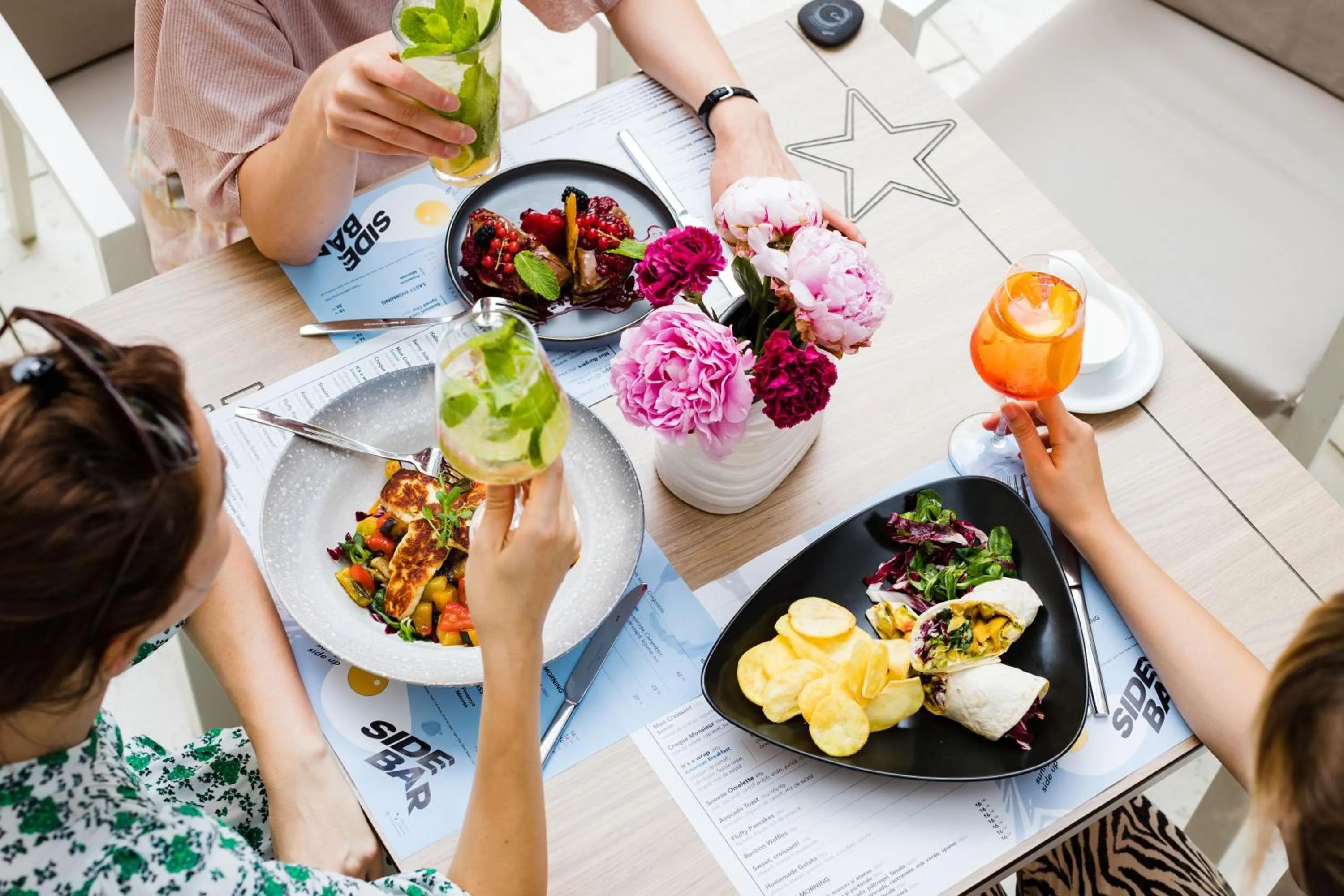 Lounge or bar in Hotel Timisoara