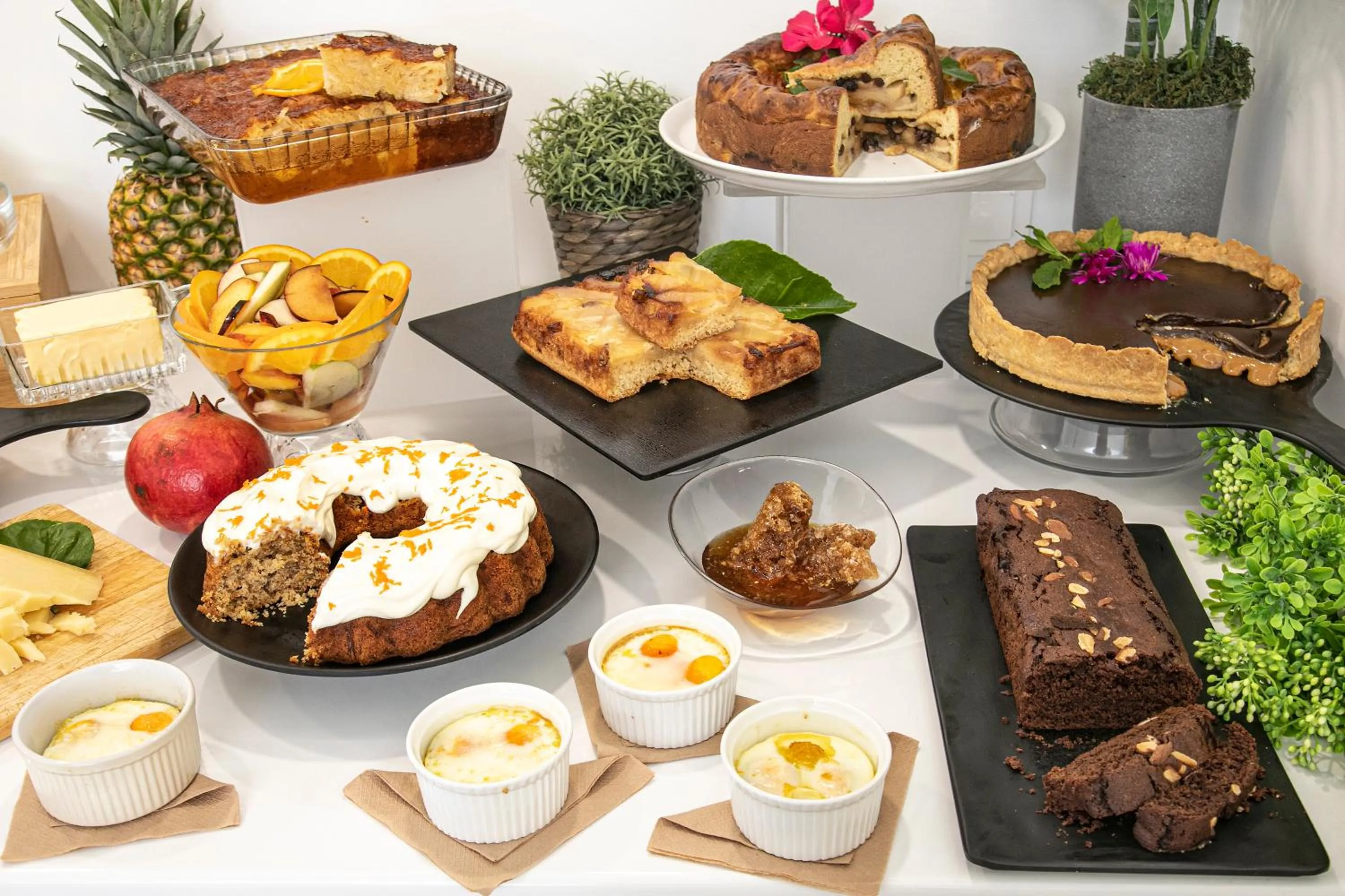 Buffet breakfast in Onar Hotel & Suites