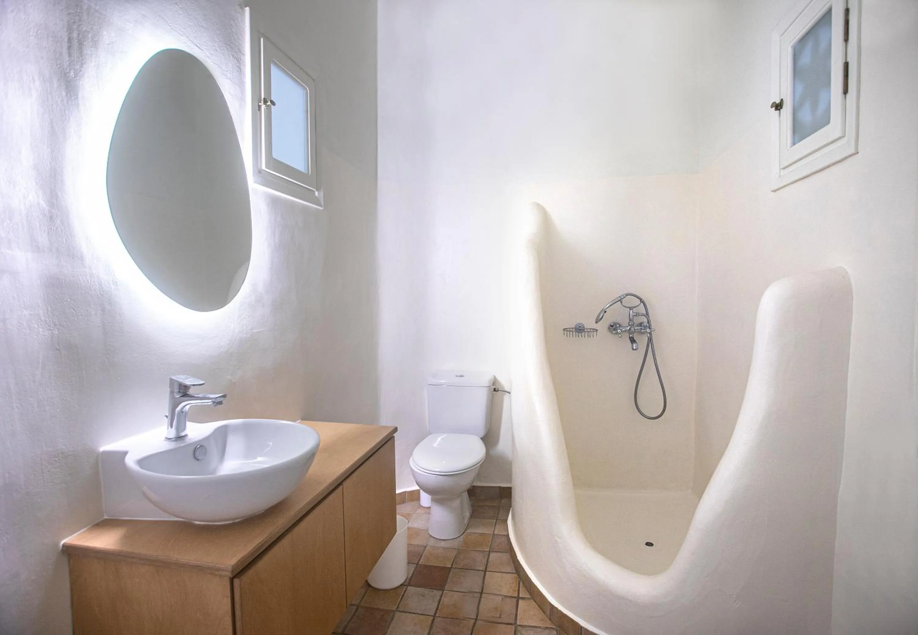 Shower in Onar Hotel & Suites