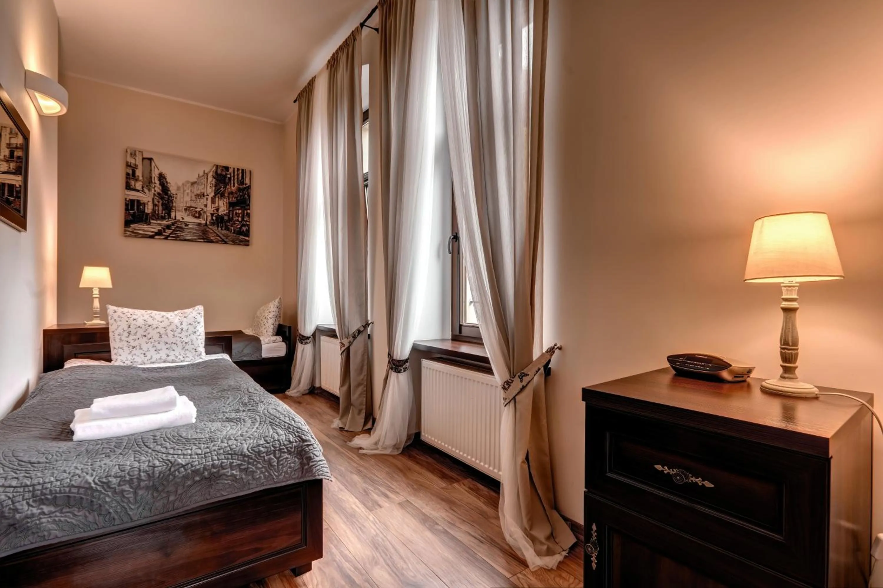 Bed in Hotel Charlotta