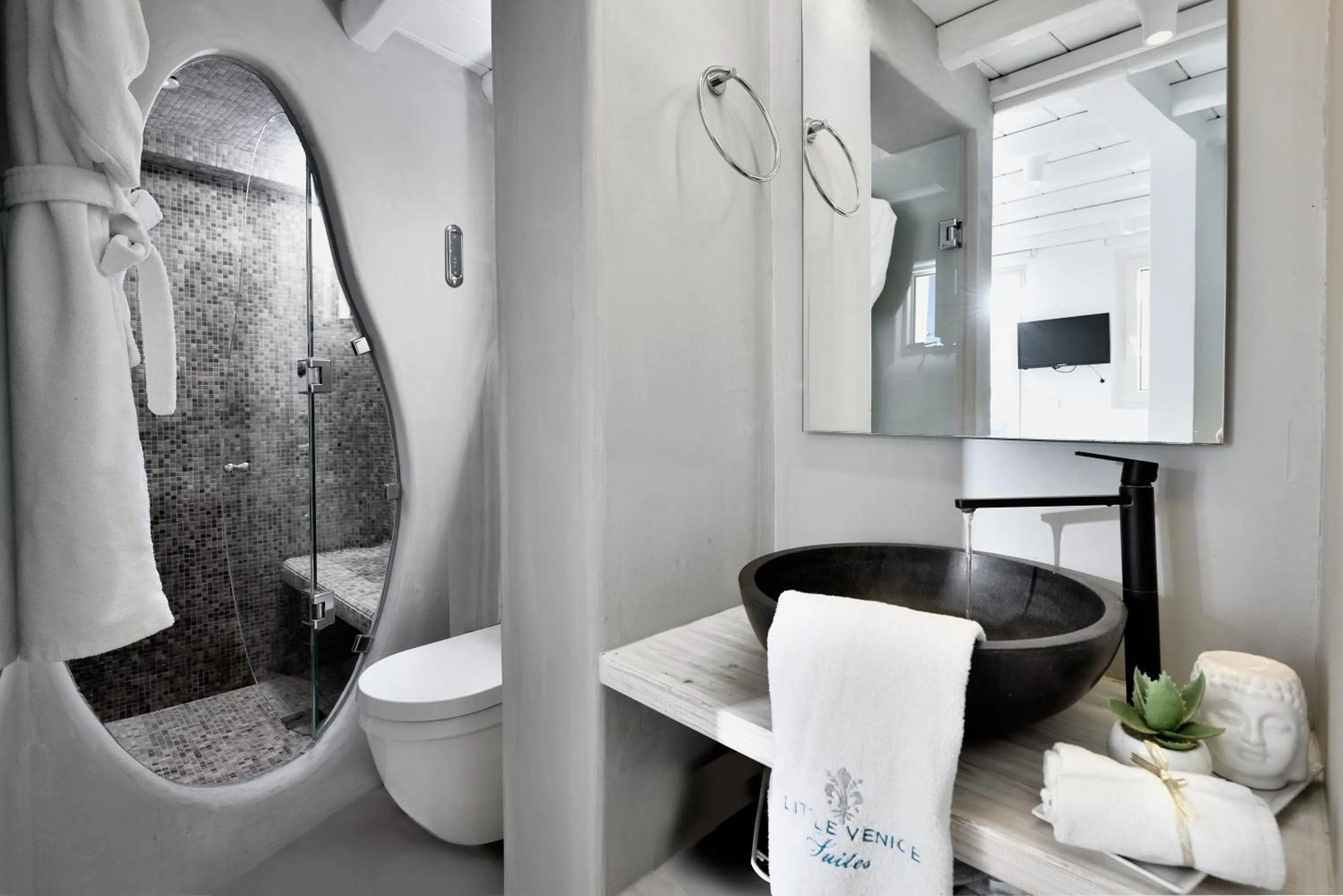 Shower in Little Venice Suites