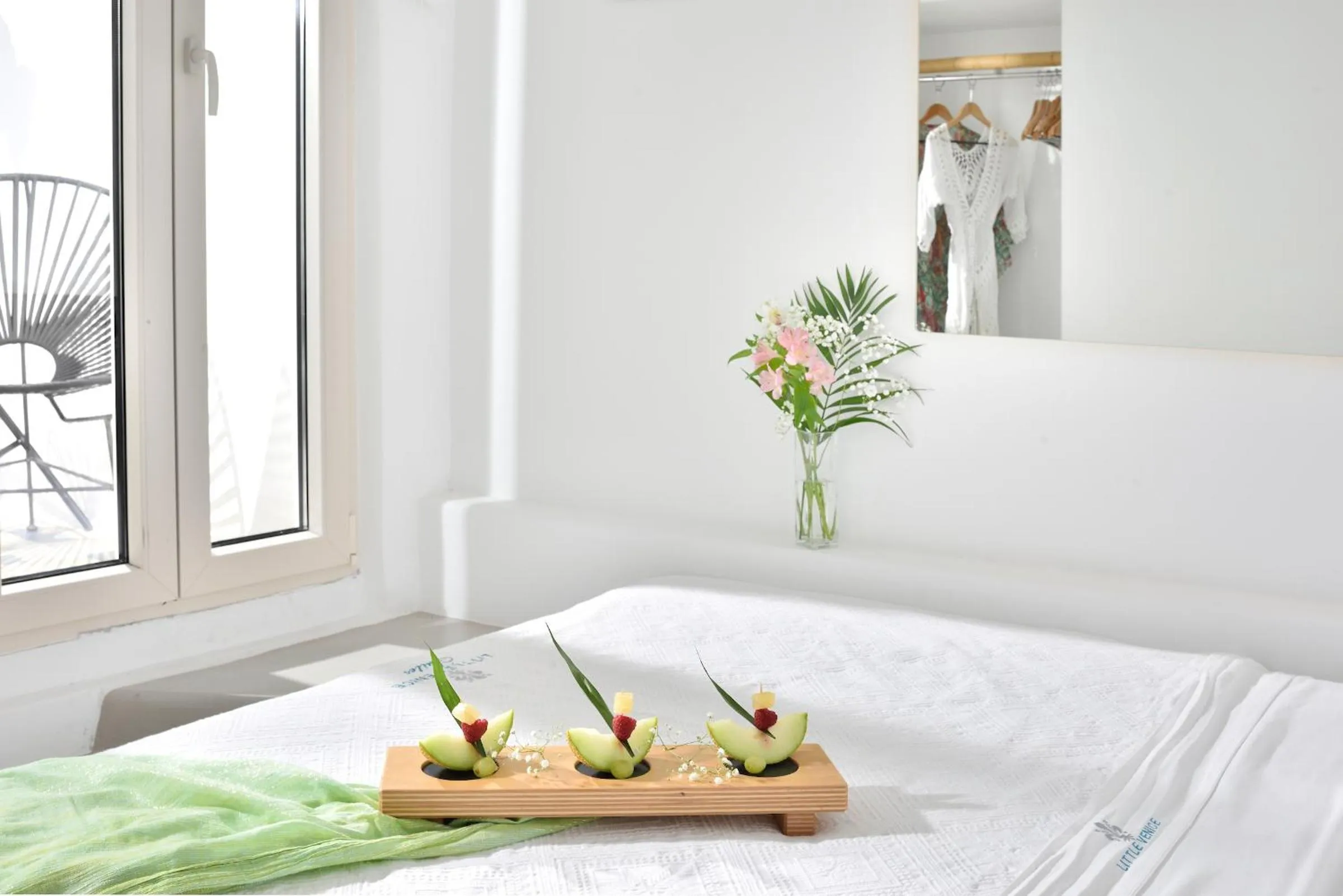 Food and drinks, Bed in Little Venice Suites