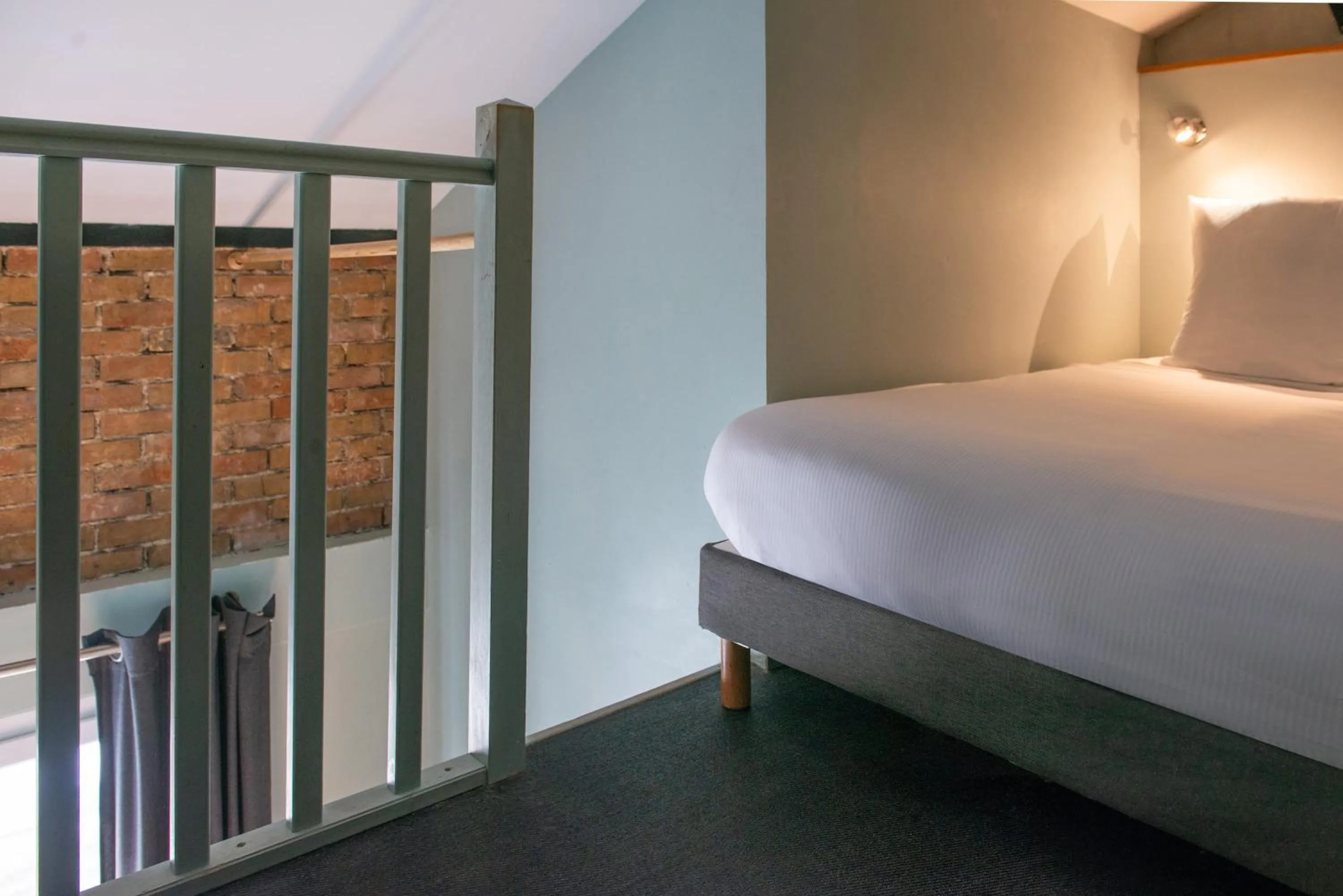 Bedroom, Bed in Hôtel Helzear Montparnasse