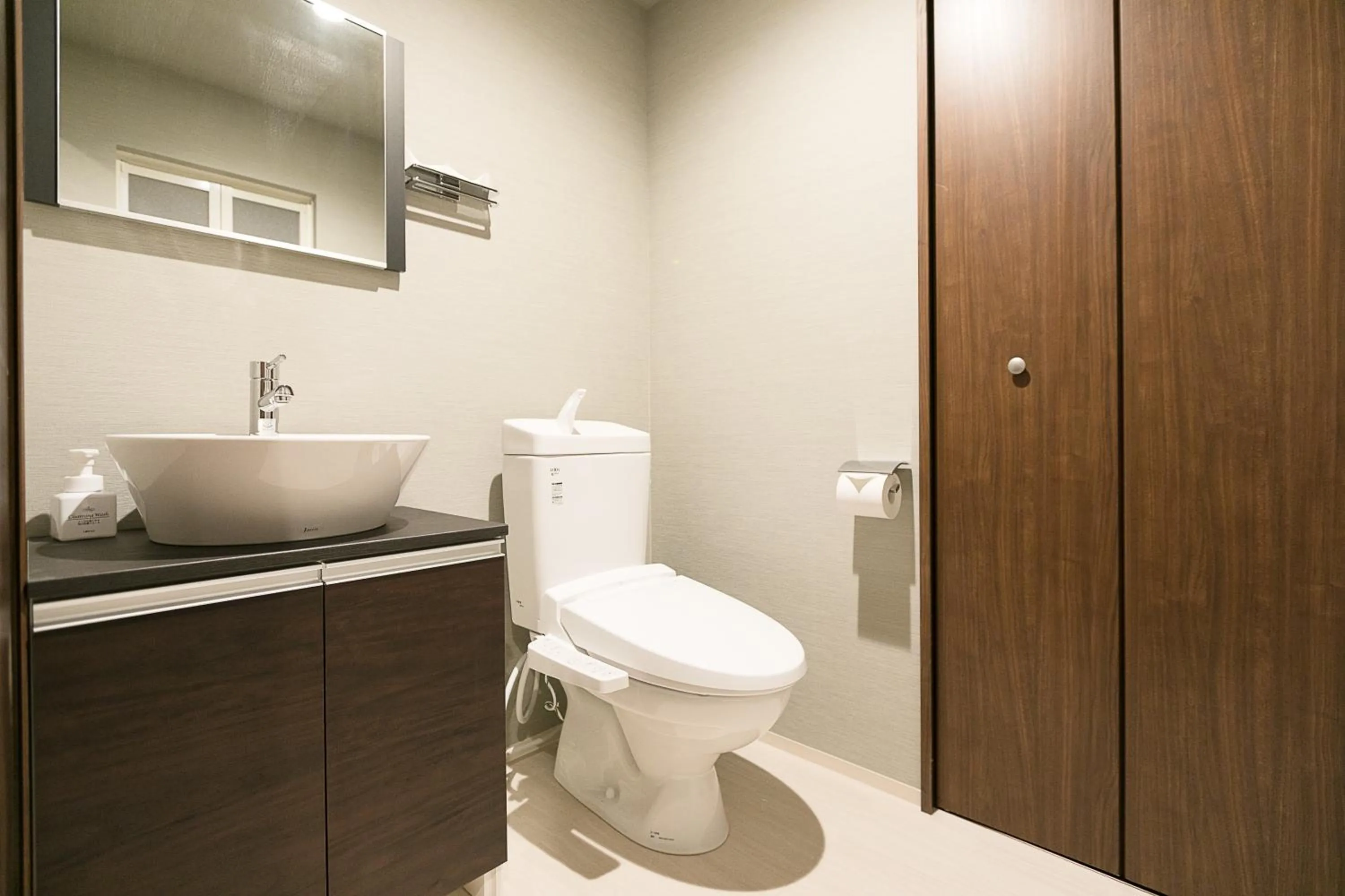 Toilet in Stay SAKURA Kyoto Shijo Karasuma