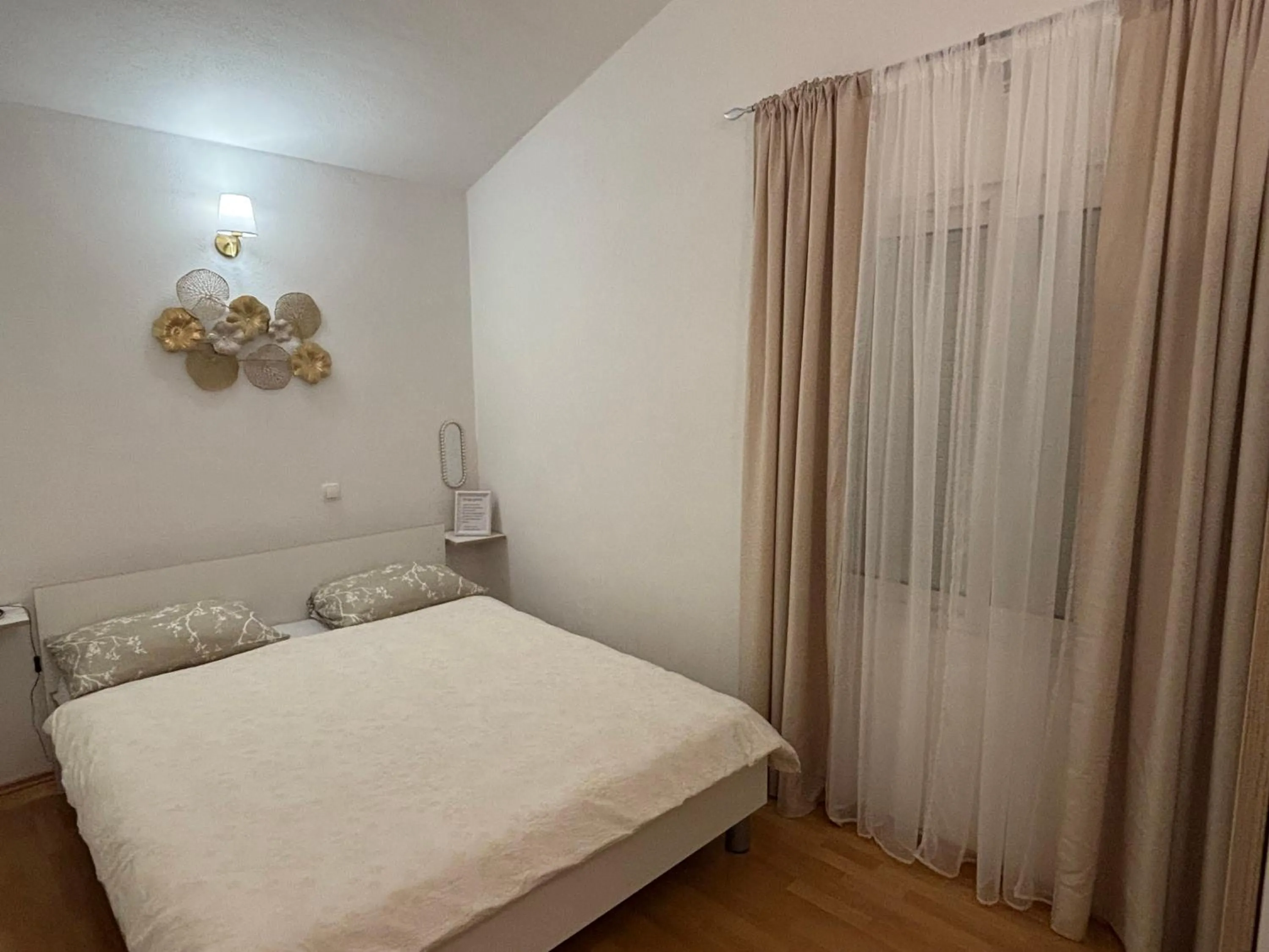 Bed in Apartments Lolo