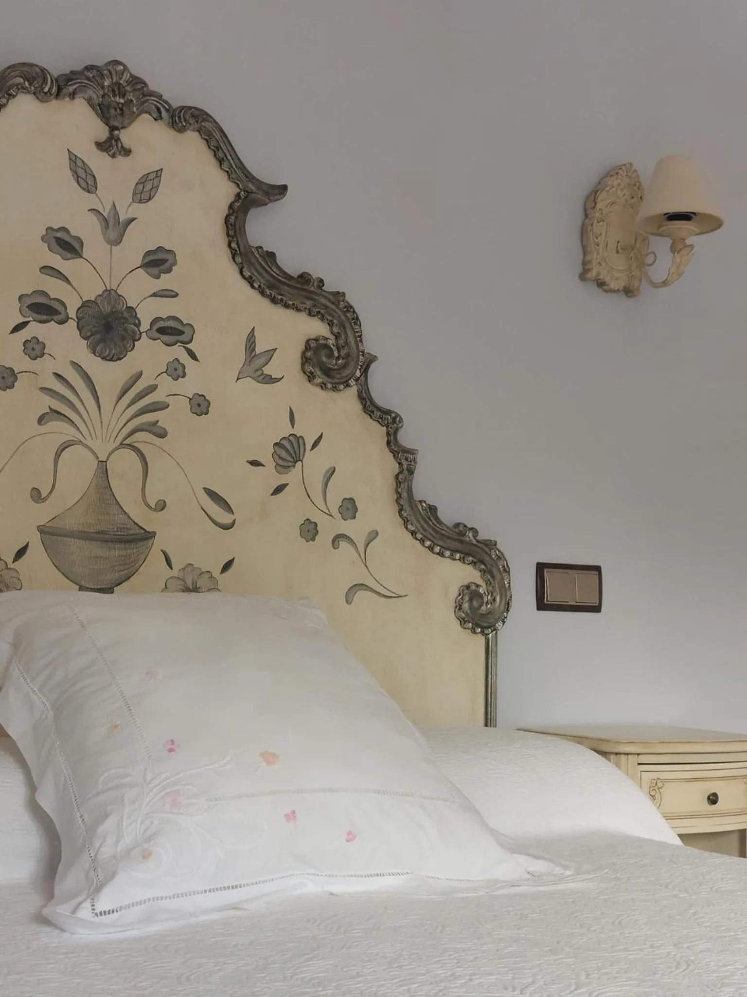 Decorative detail, Bed in Casa de La Campana