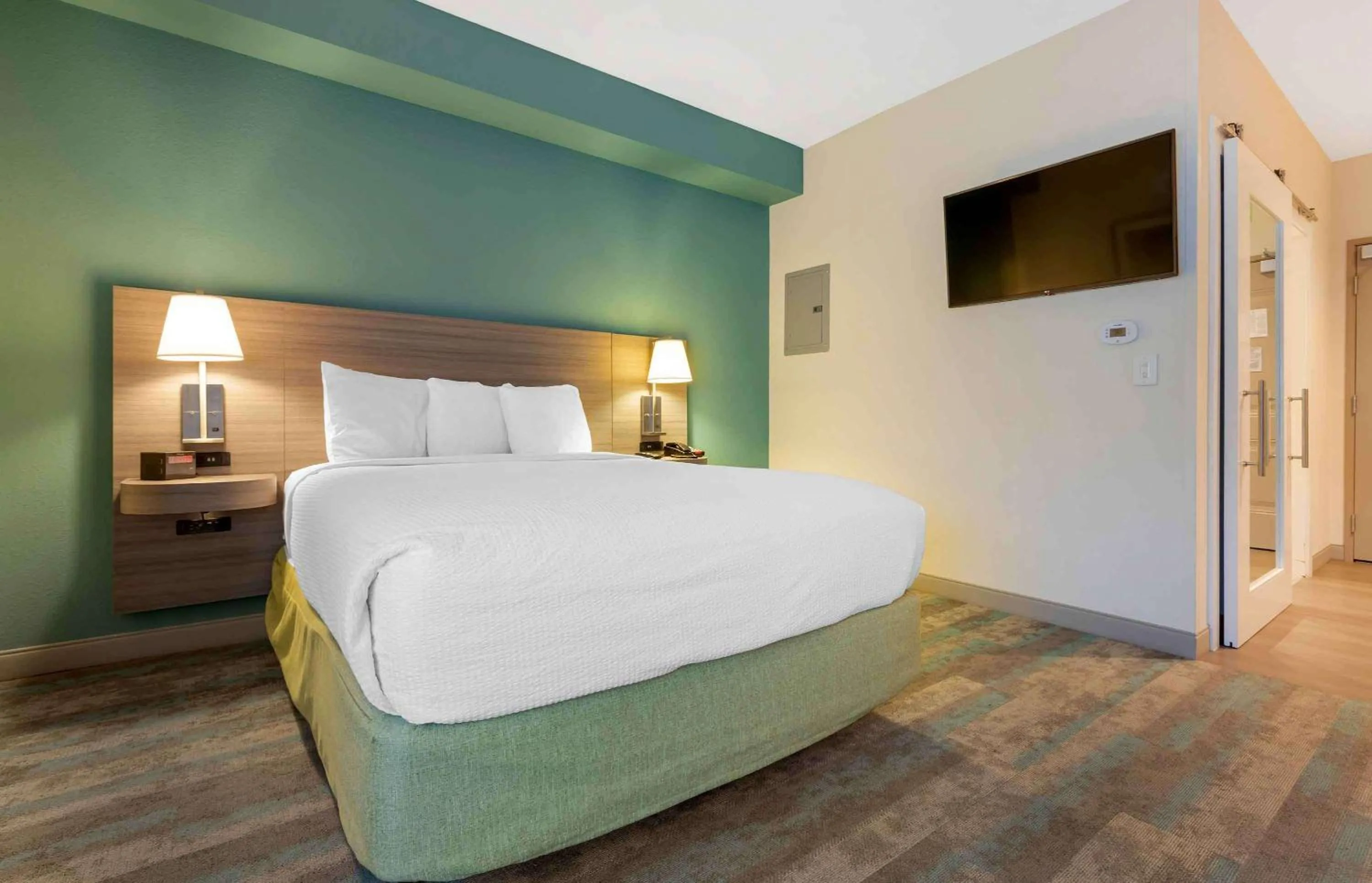 Bedroom, Bed in Extended Stay America Premier Suites - Greenville - Woodruff Road