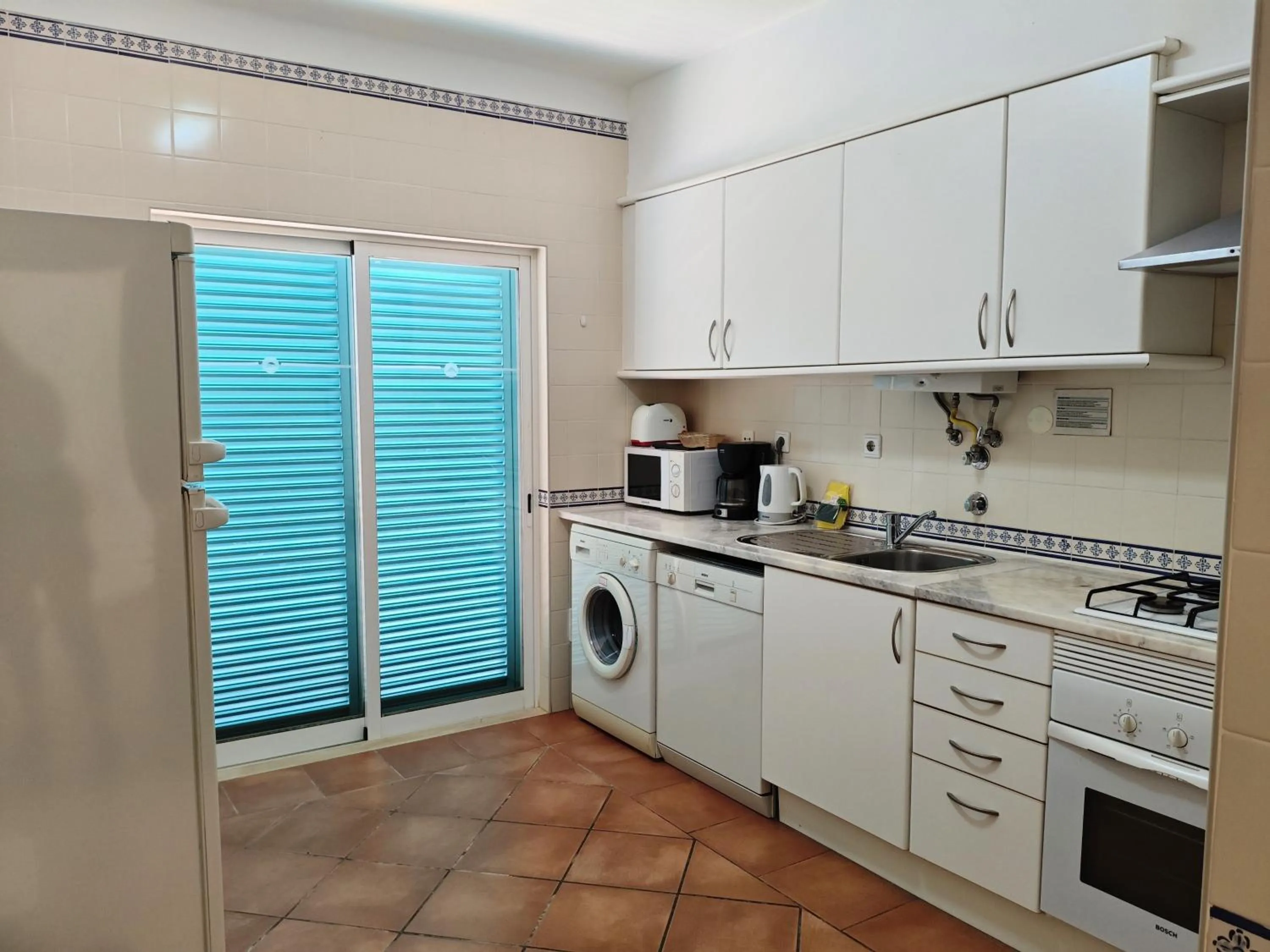 Coffee/tea facilities in Aldeamento Turistico da Prainha