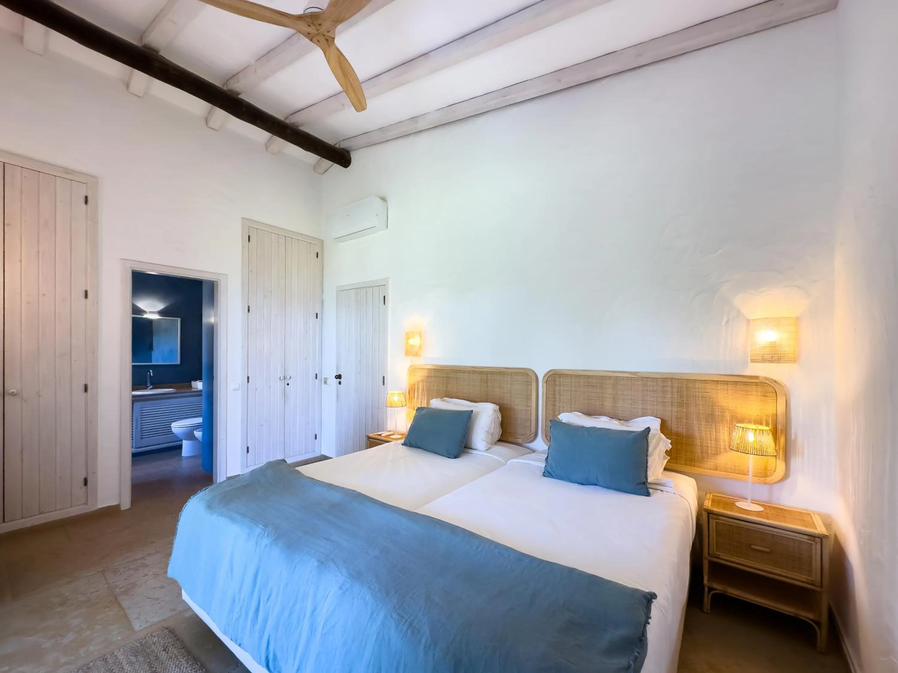 Bedroom, Bed in Aldeamento Turistico da Prainha