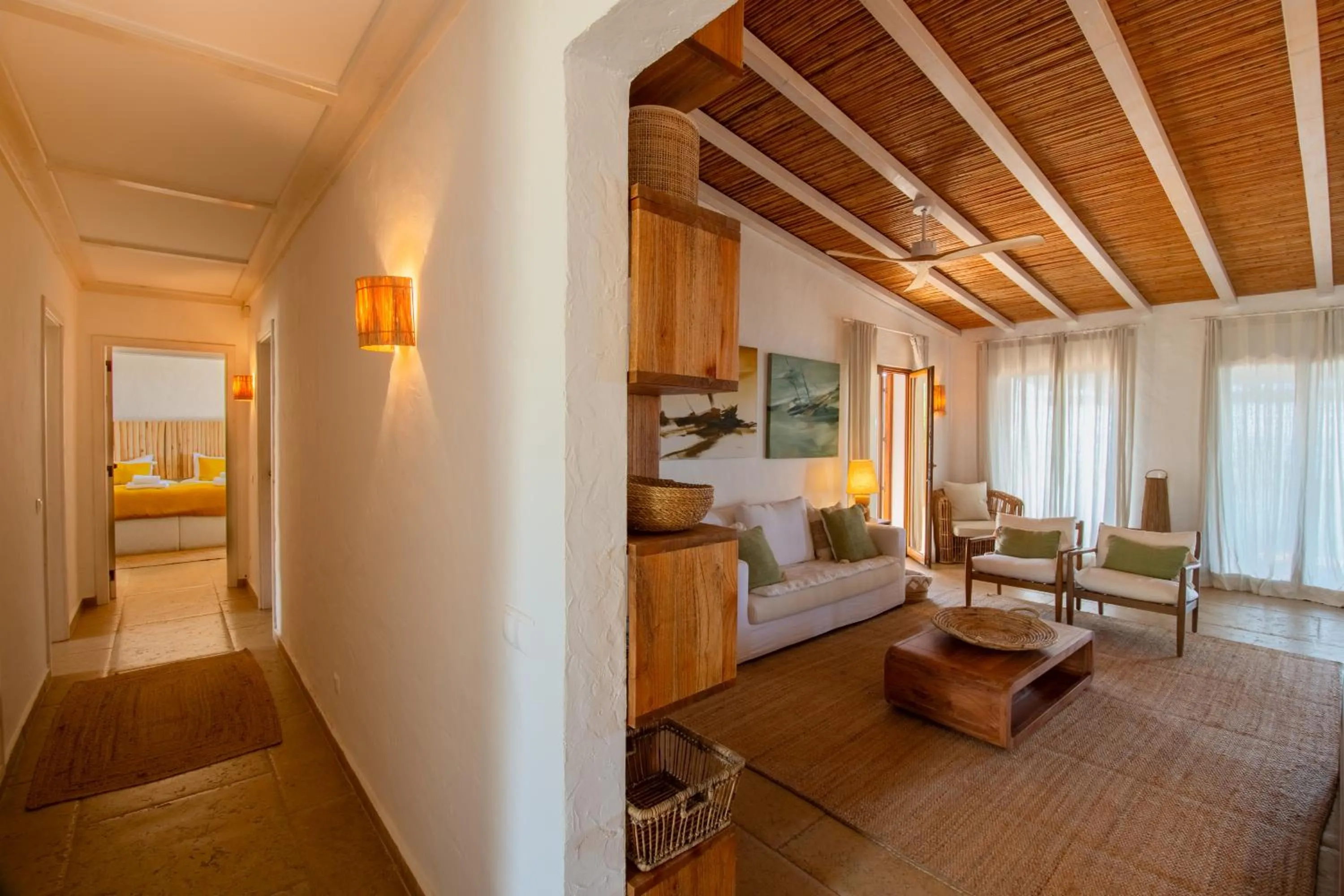 Living room, Bed in Aldeamento Turistico da Prainha