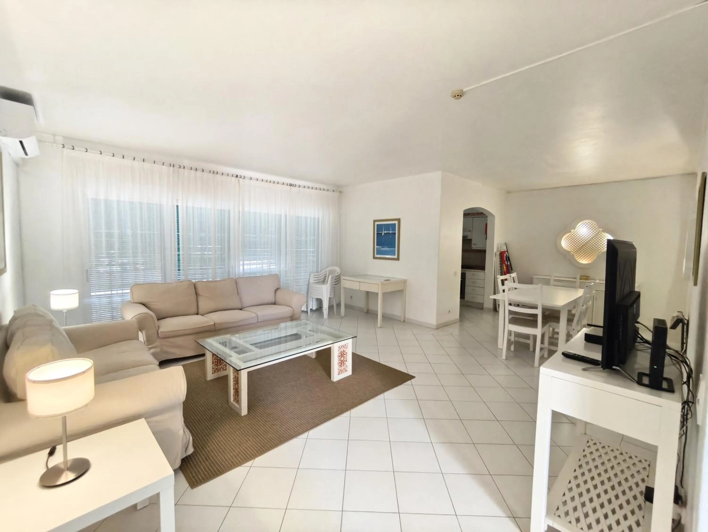 TV and multimedia in Aldeamento Turistico da Prainha