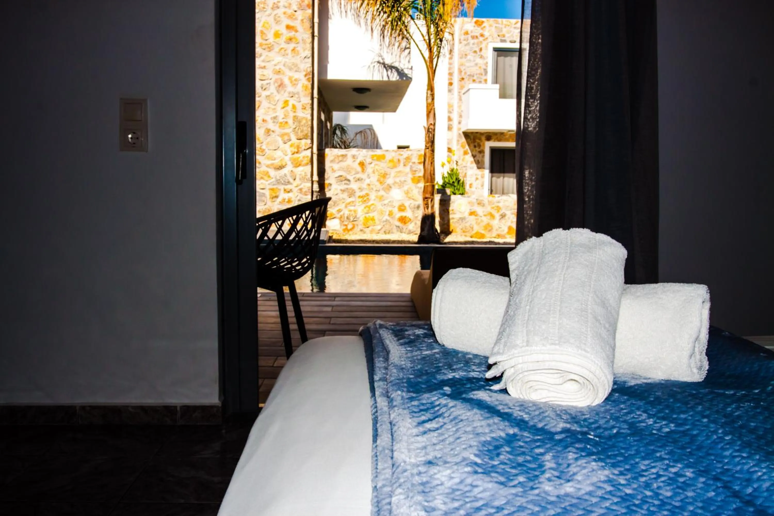 Bedroom, Bed in Sunshine Hotel Tigaki