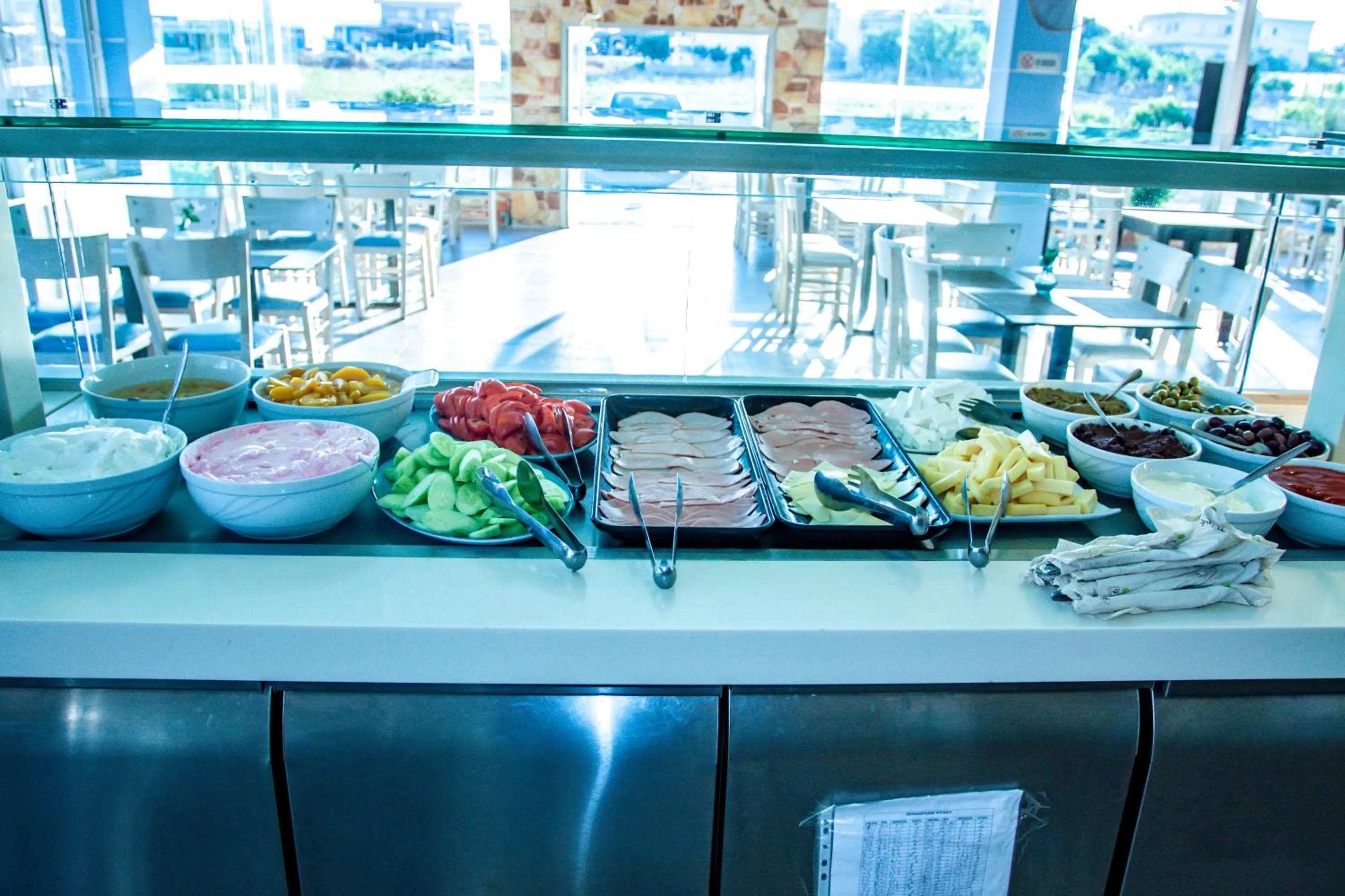 Breakfast in Sunshine Hotel Tigaki
