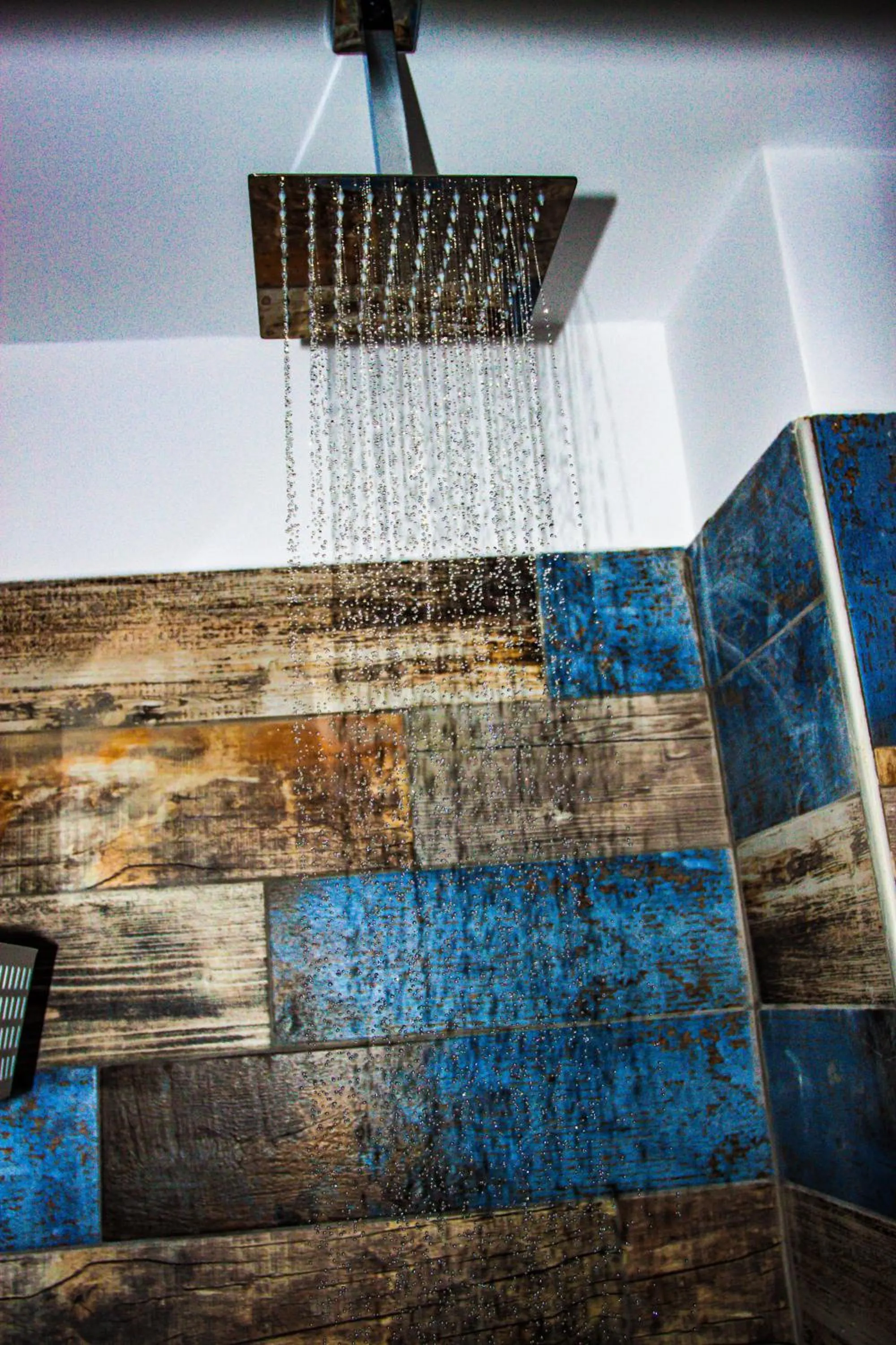 Shower in Sunshine Hotel Tigaki