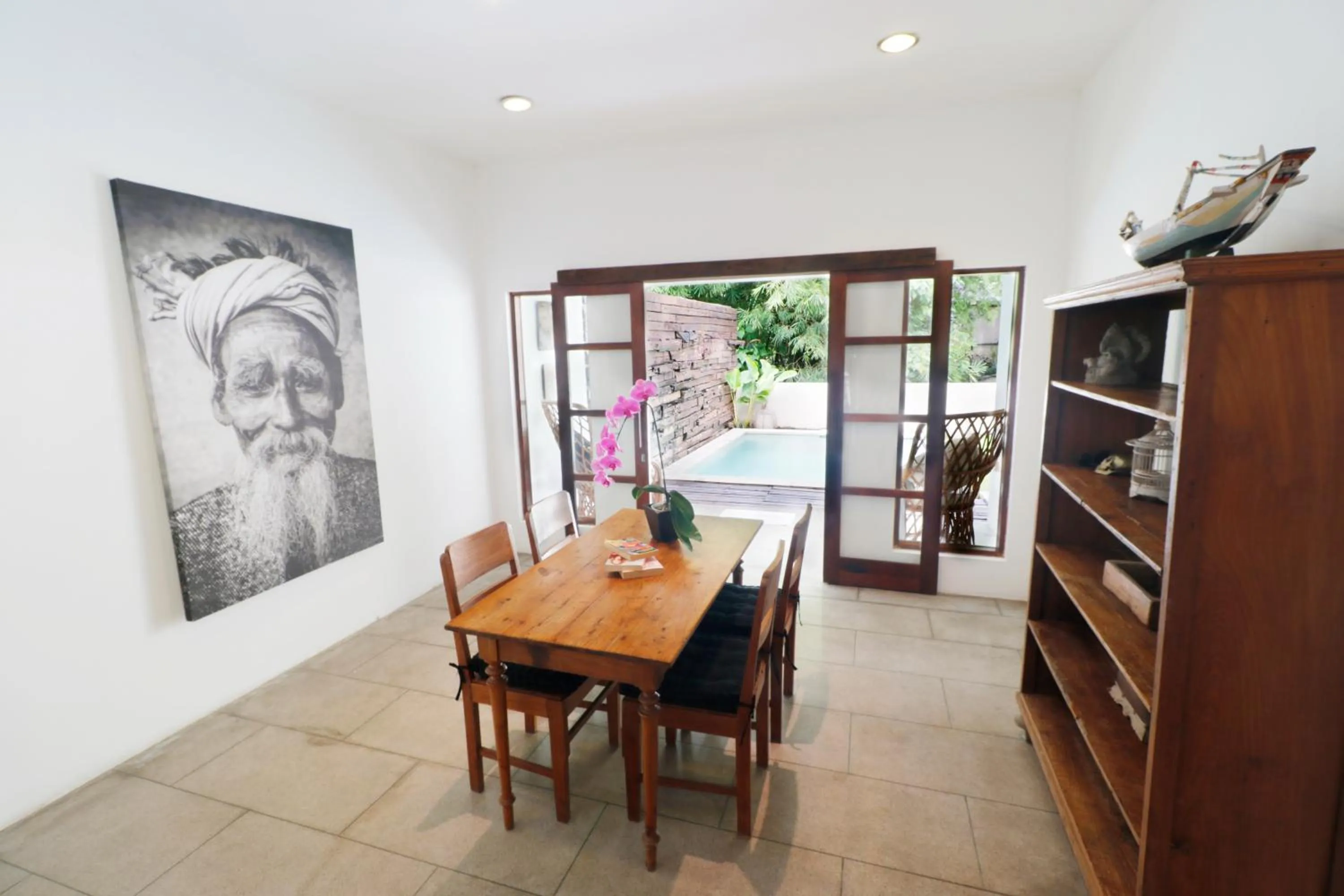 Area and facilities in The Apartments Canggu