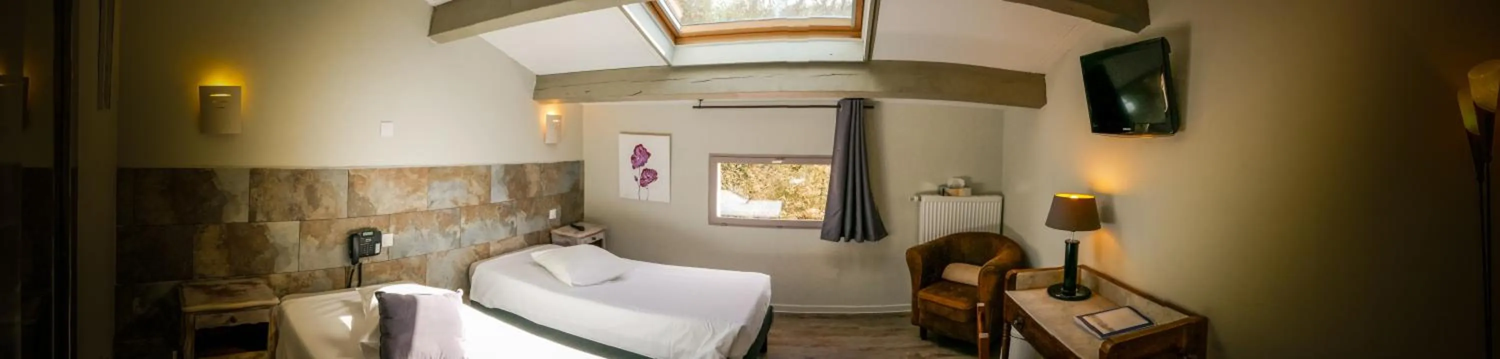 Photo of the whole room, Bed in Le Belvedere